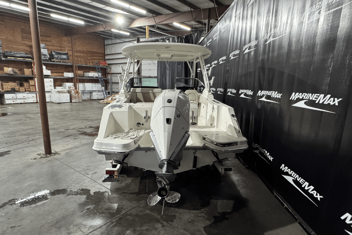 2025 Boston Whaler 240 Vantage Image Thumbnail #3