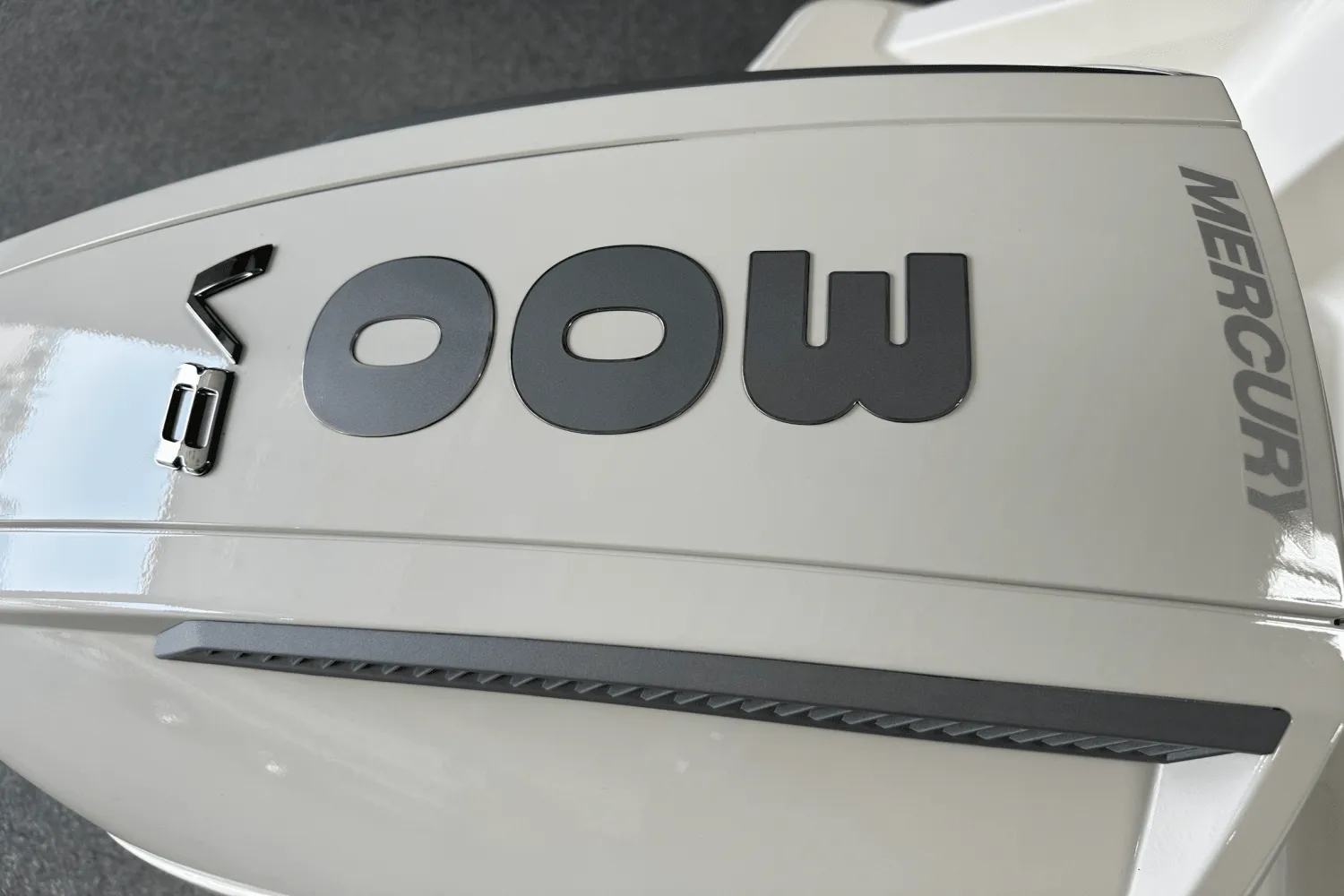 2025 Boston Whaler 240 Vantage Image Thumbnail #18