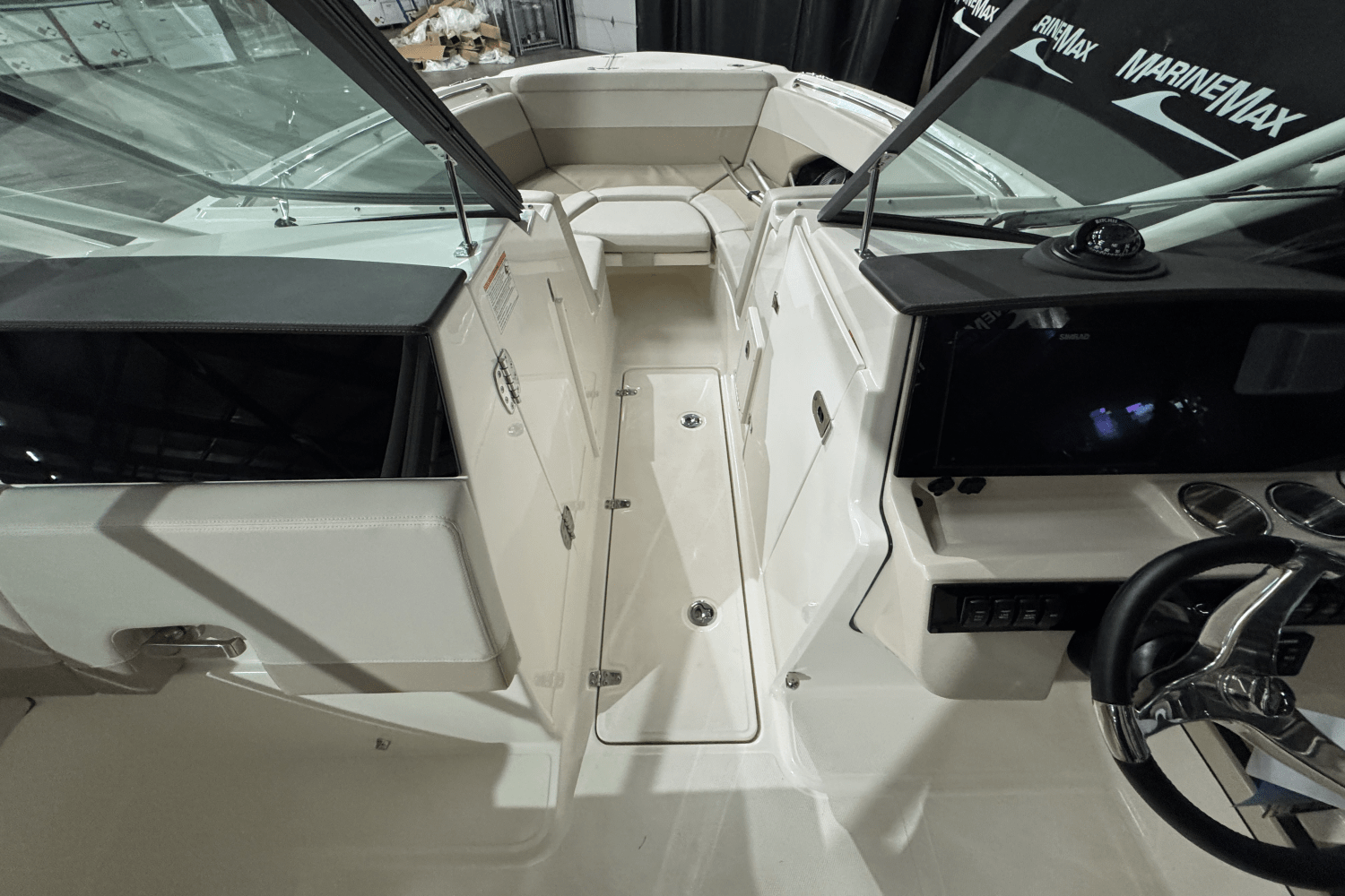 2025 Boston Whaler 240 Vantage Image Thumbnail #20