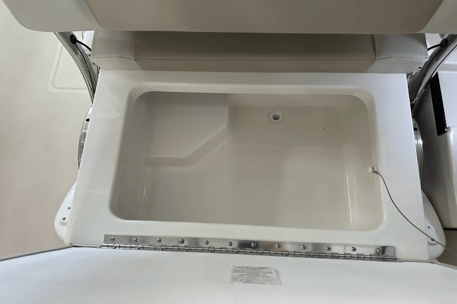 2025 Boston Whaler 240 Vantage Image Thumbnail #44