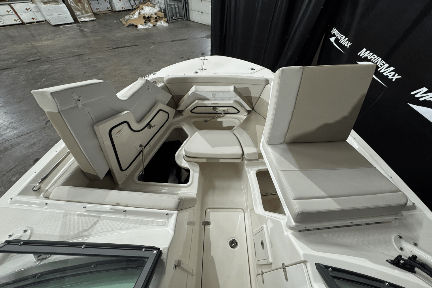 2025 Boston Whaler 240 Vantage Image Thumbnail #24