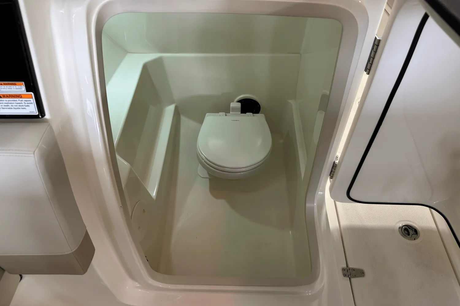 2025 Boston Whaler 240 Vantage Image Thumbnail #58