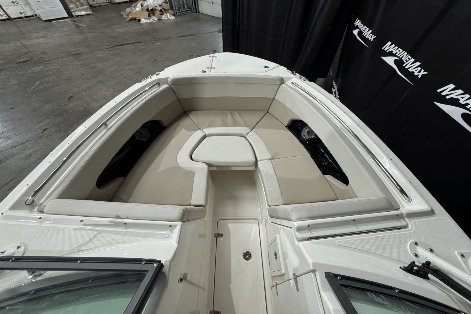 2025 Boston Whaler 240 Vantage Image Thumbnail #23