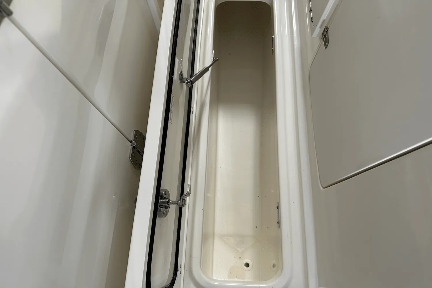 2025 Boston Whaler 240 Vantage Image Thumbnail #85