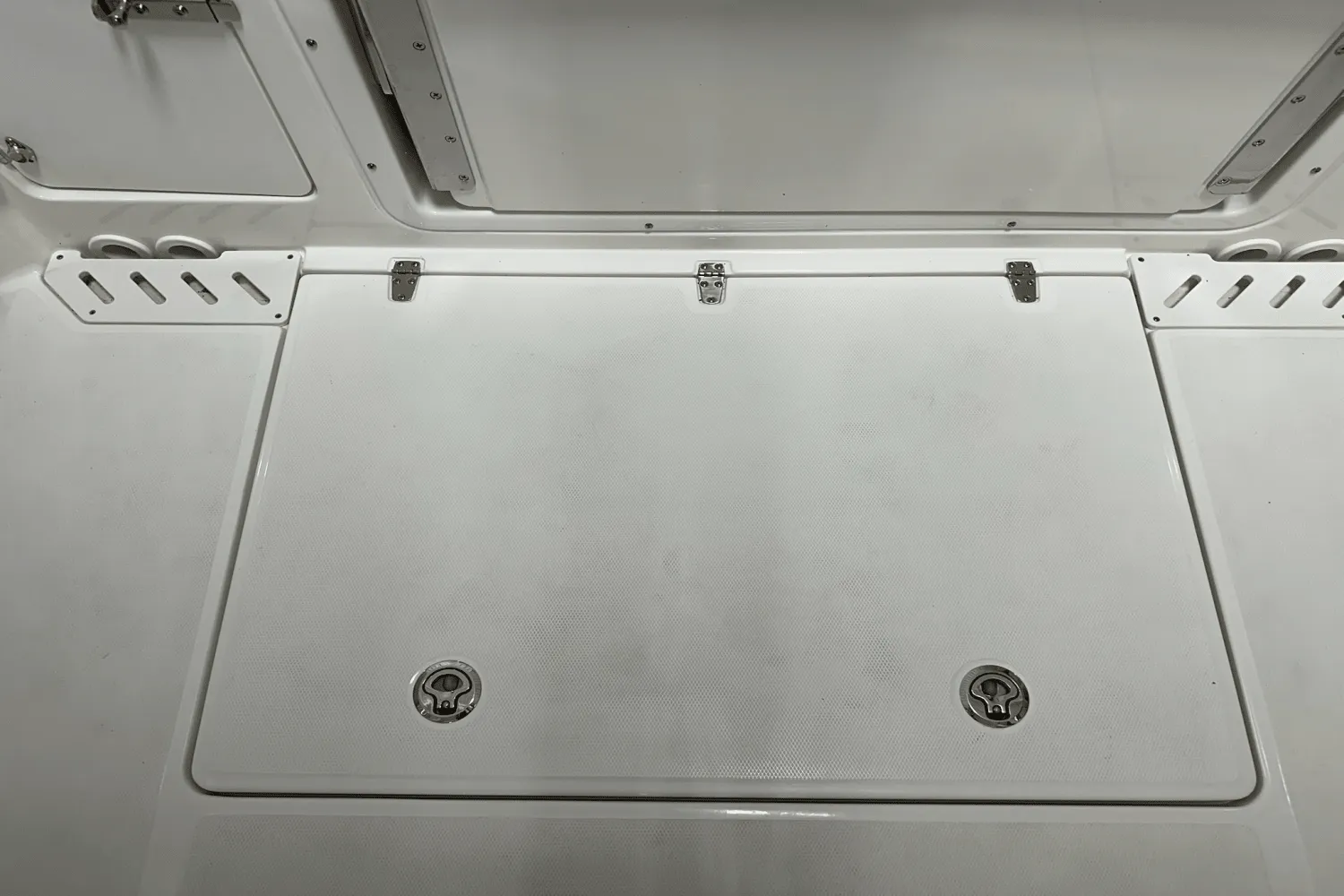 2025 Boston Whaler 240 Vantage Image Thumbnail #30