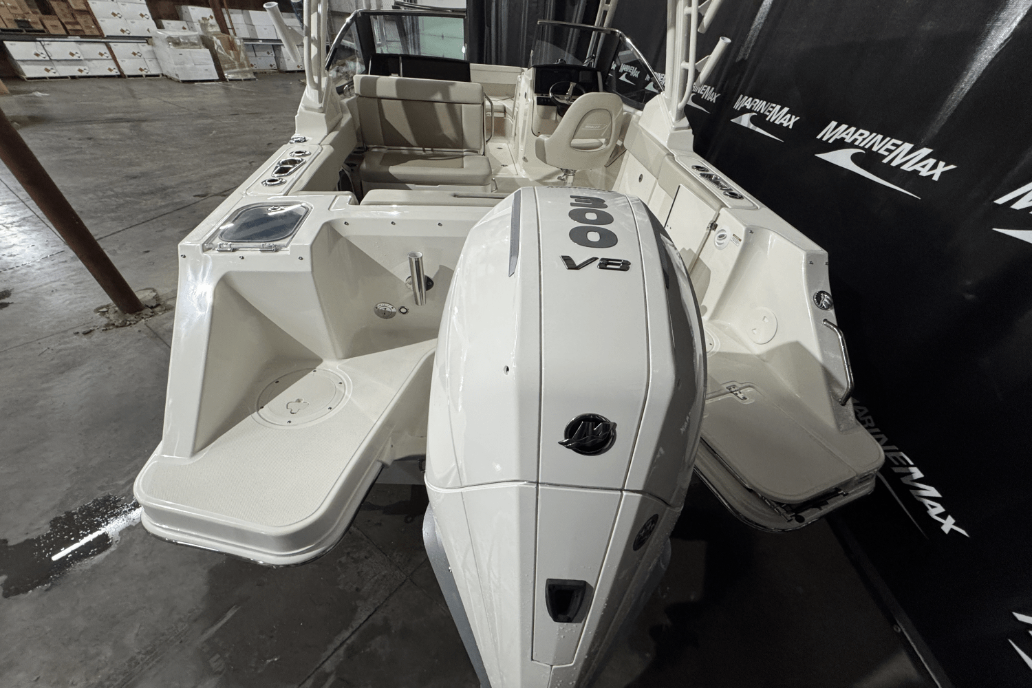 2025 Boston Whaler 240 Vantage Image Thumbnail #4