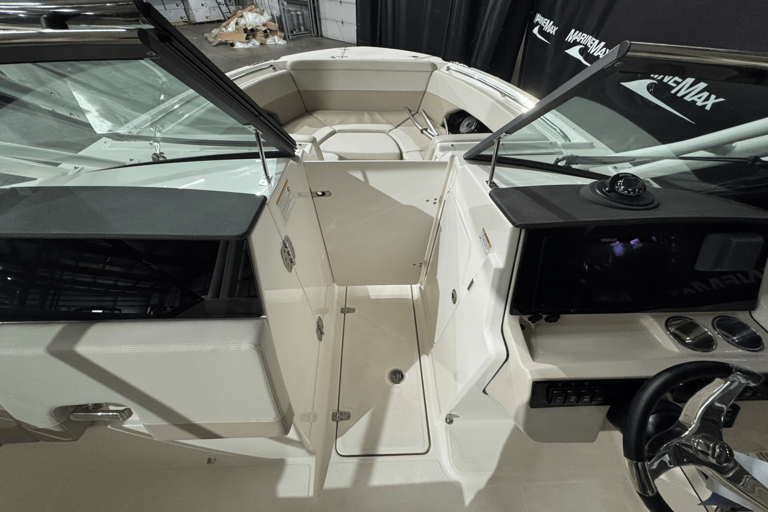2025 Boston Whaler 240 Vantage Image Thumbnail #22