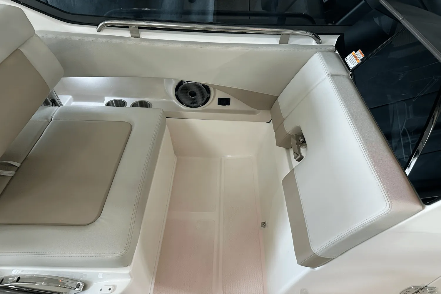 2025 Boston Whaler 240 Vantage Image Thumbnail #55