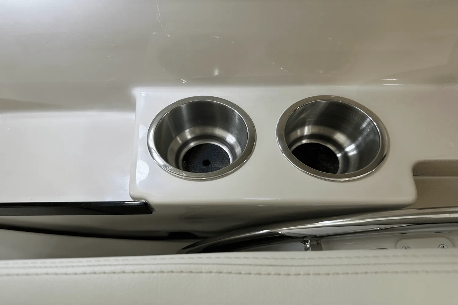 2025 Boston Whaler 240 Vantage Image Thumbnail #52