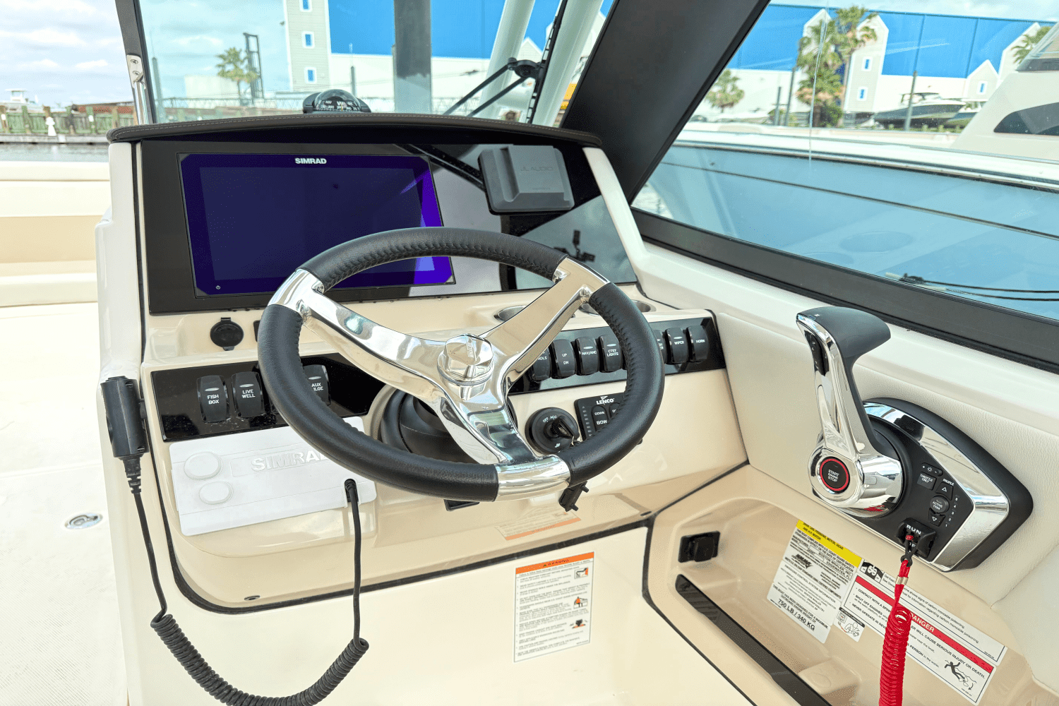 2025 Boston Whaler 240 Vantage Image Thumbnail #7