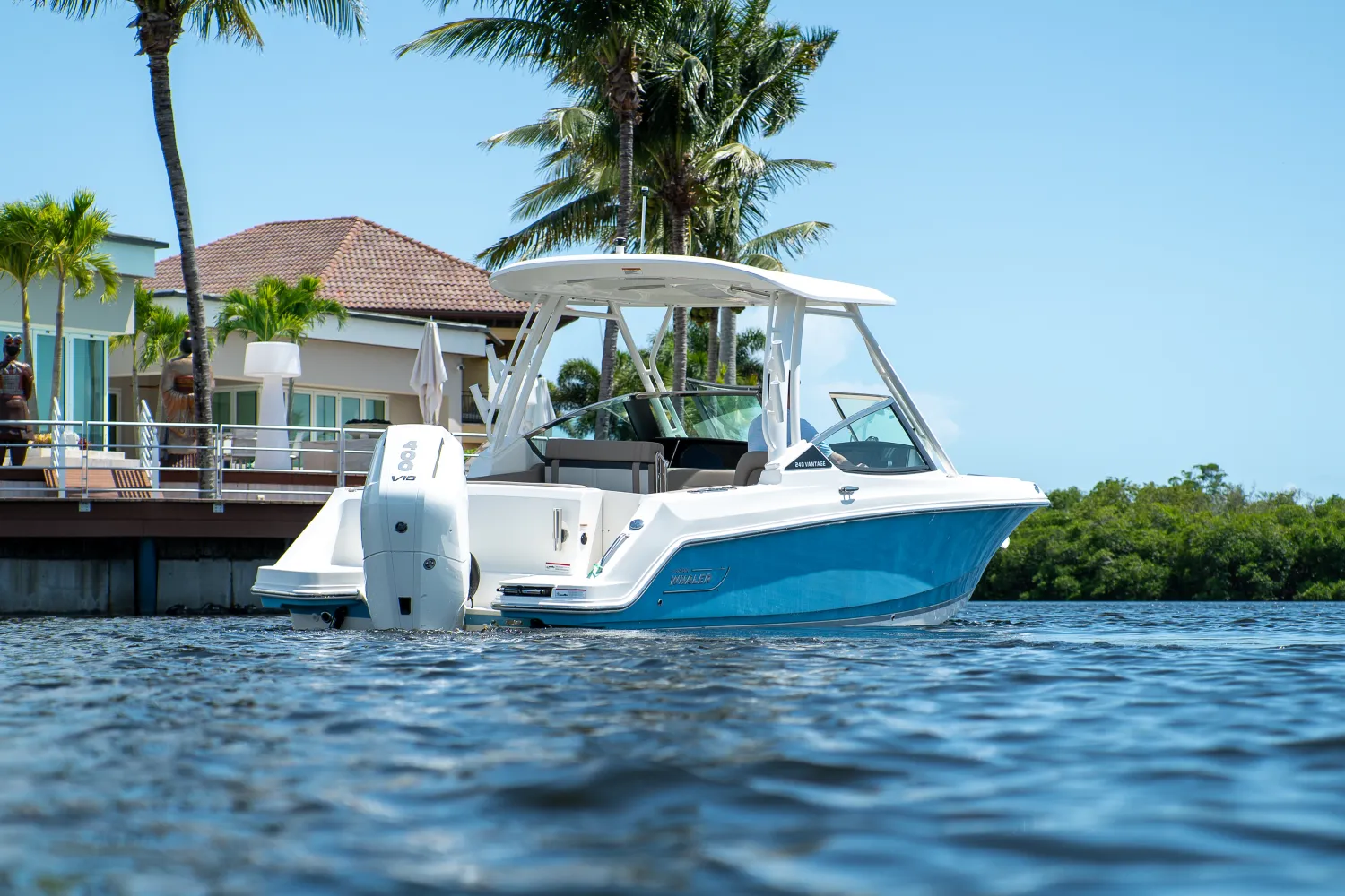 2025 Boston Whaler 240 Vantage Image Thumbnail #34