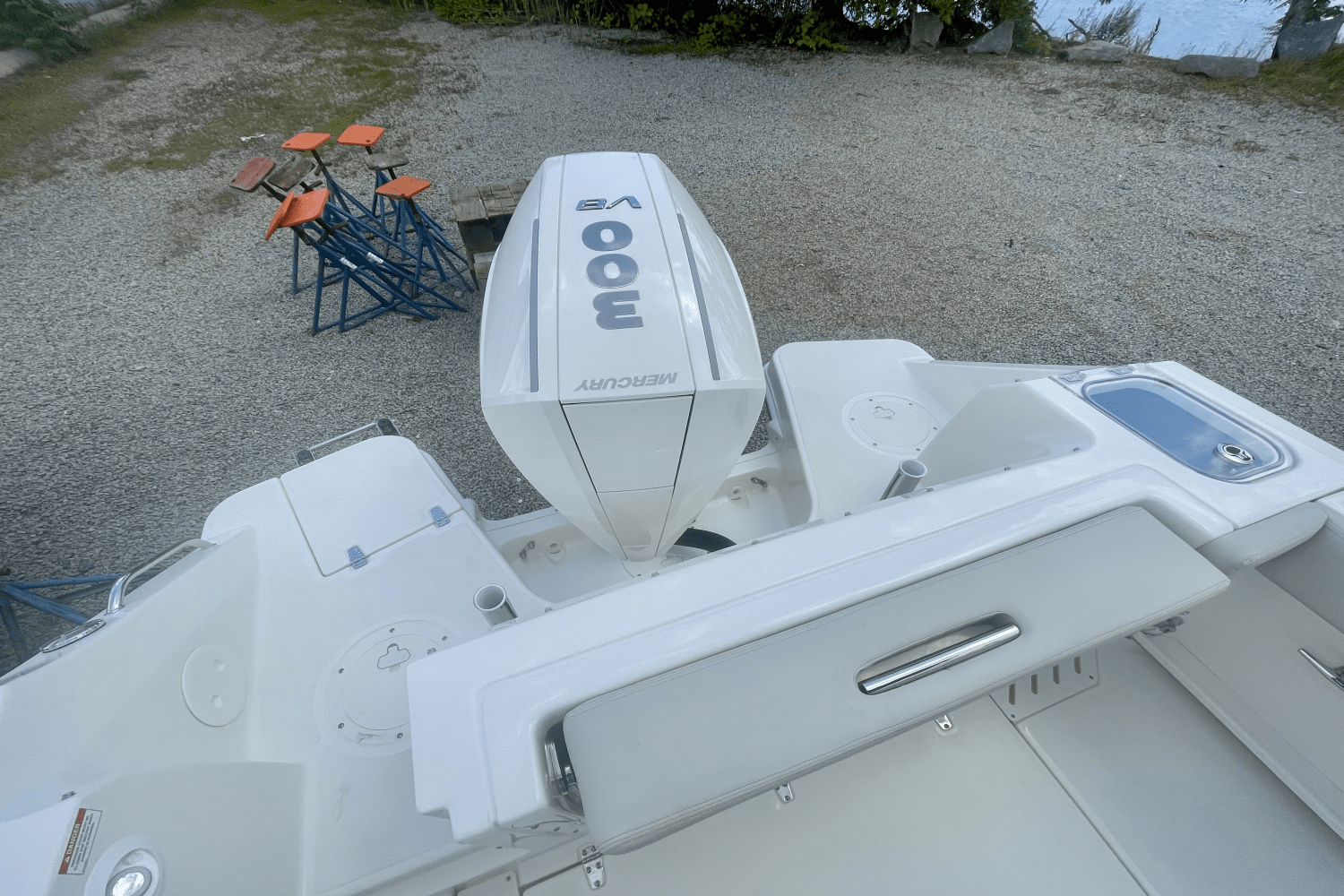 2025 Boston Whaler 240 Vantage Image Thumbnail #3