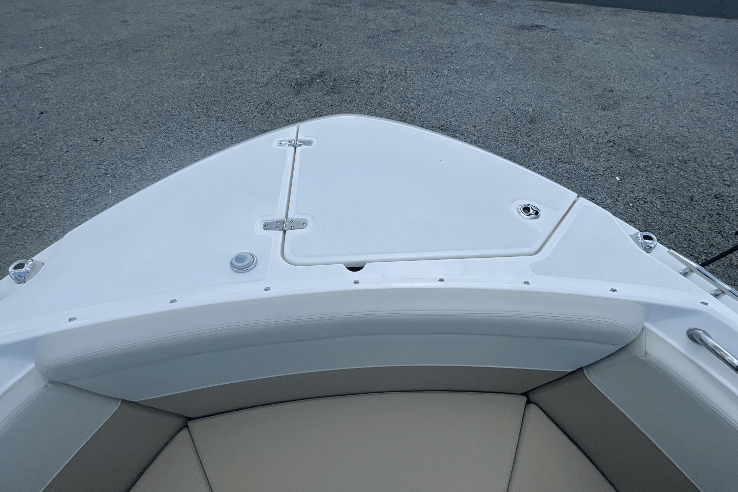 2025 Boston Whaler 240 Vantage Image Thumbnail #27