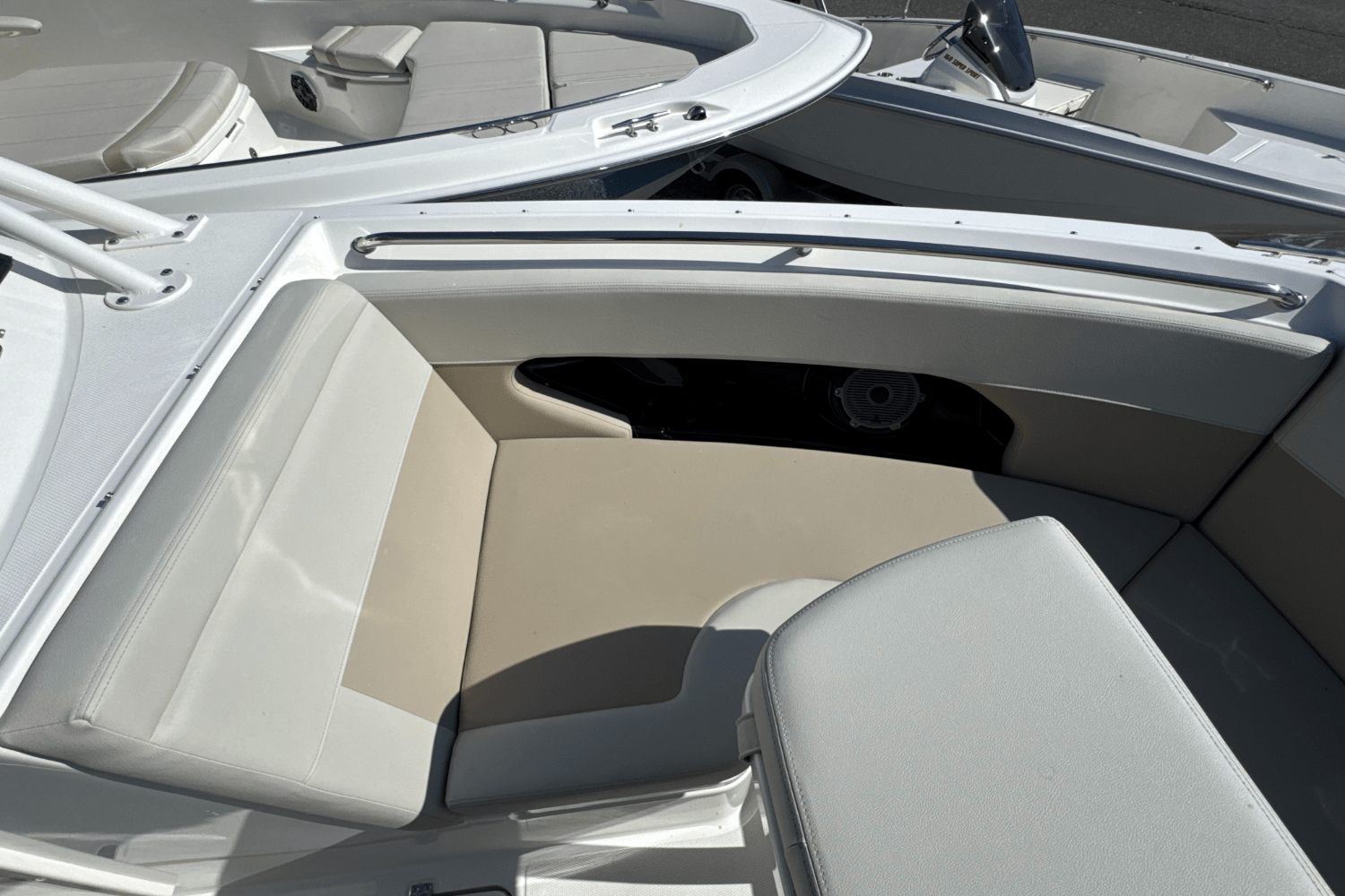 2026 Boston Whaler 240 Vantage Image Thumbnail #29
