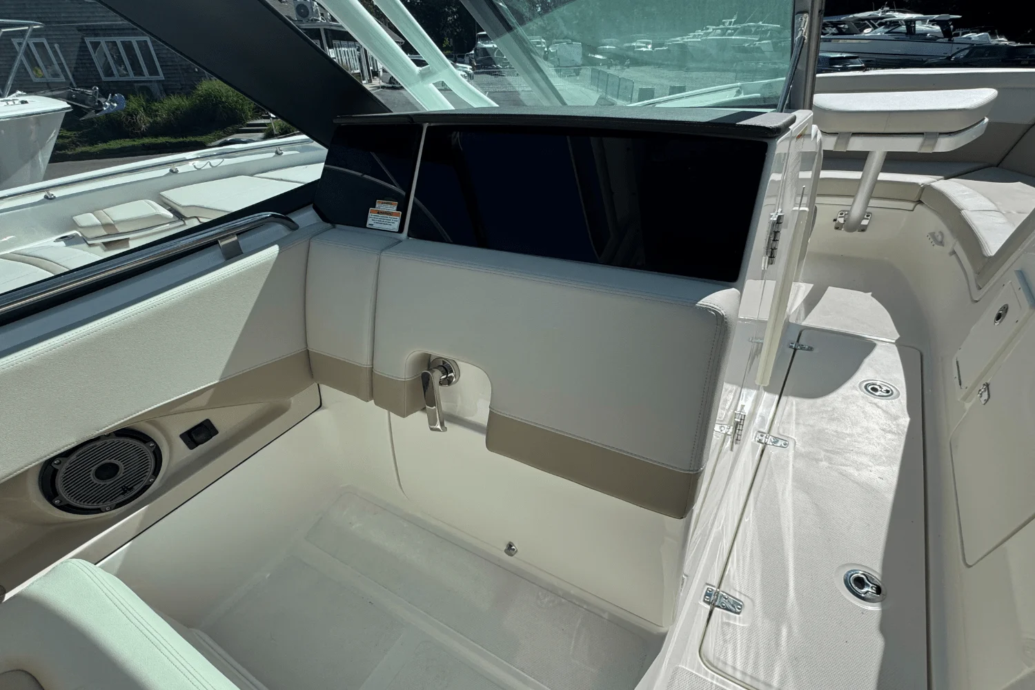 2026 Boston Whaler 240 Vantage Image Thumbnail #20