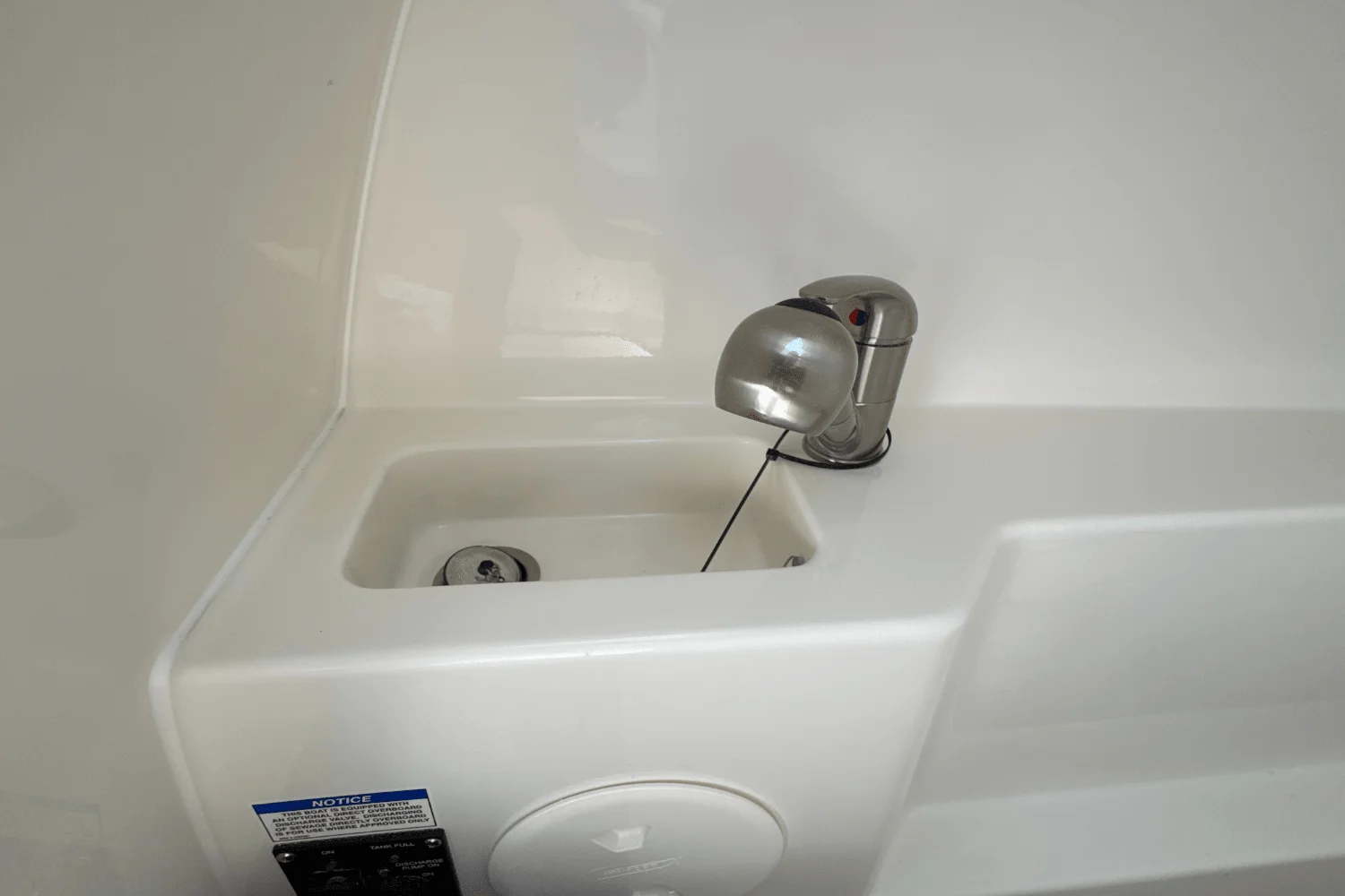 2026 Boston Whaler 240 Vantage Image Thumbnail #22