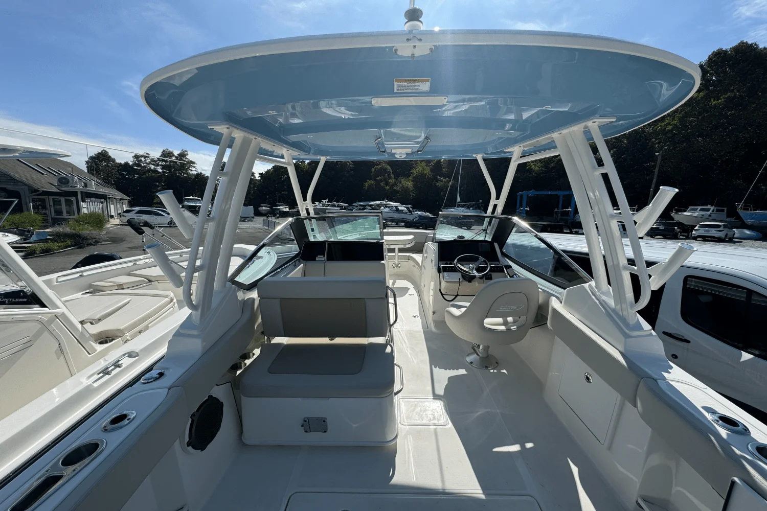 2026 Boston Whaler 240 Vantage Image Thumbnail #5