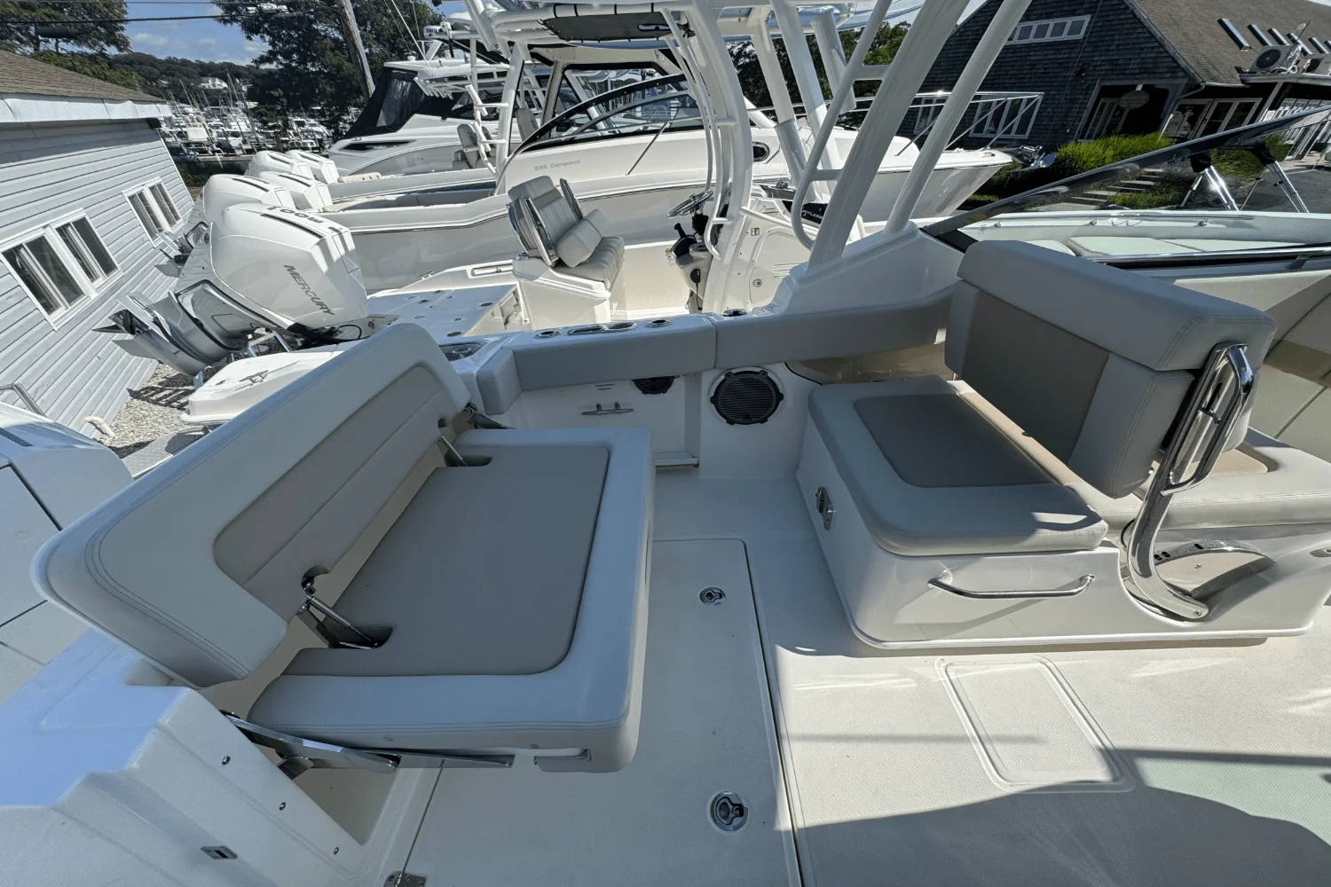 2026 Boston Whaler 240 Vantage Image Thumbnail #9