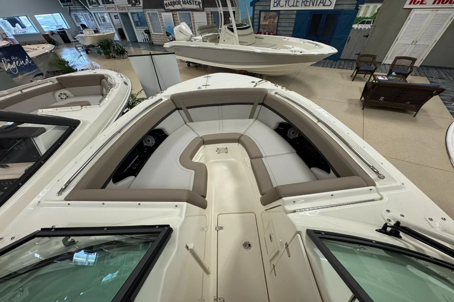 2026 Boston Whaler 240 Vantage Image Thumbnail #27
