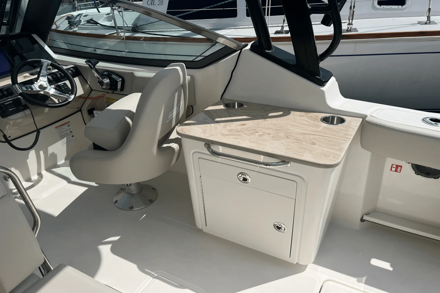 2026 Boston Whaler 240 Vantage Image Thumbnail #7