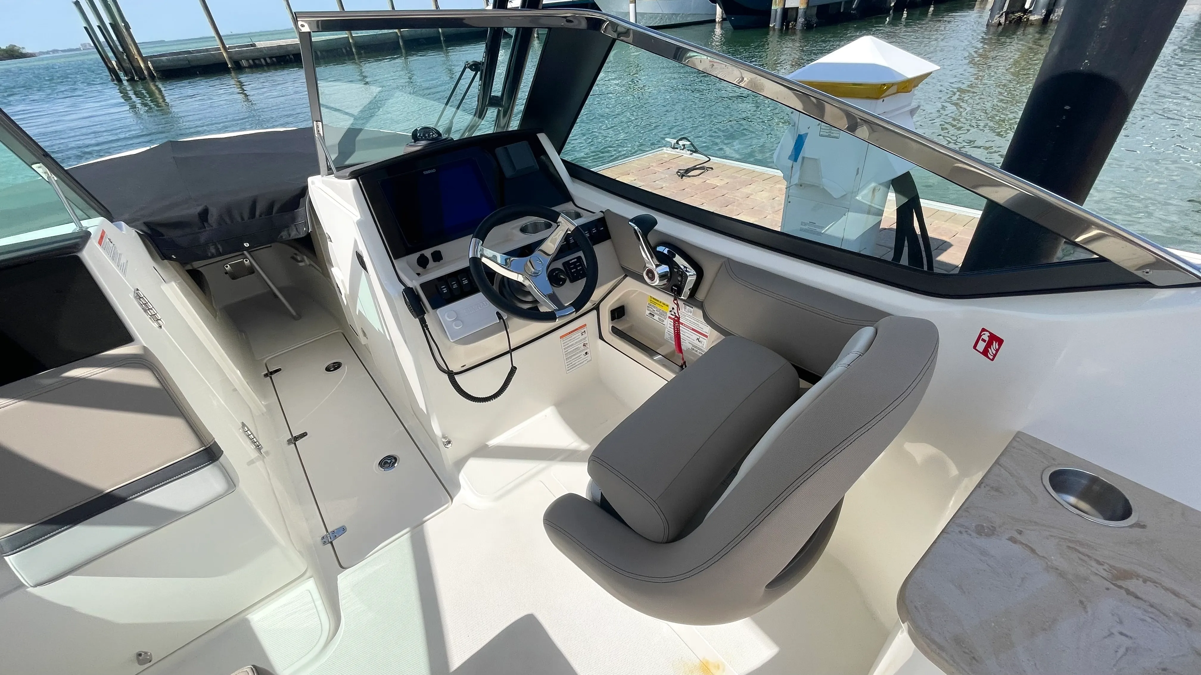2026 Boston Whaler 240 Vantage Image Thumbnail #13