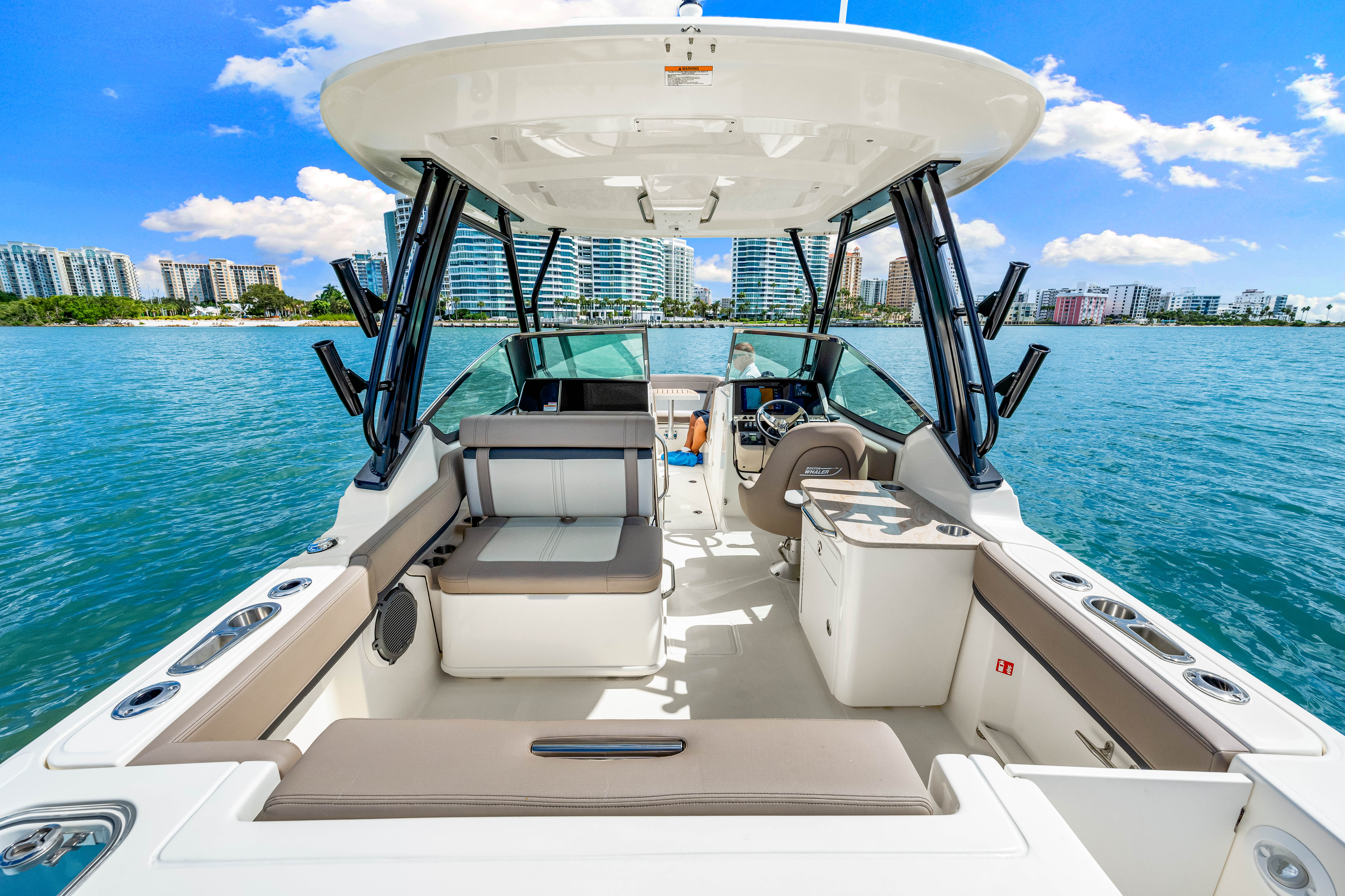 2026 Boston Whaler 240 Vantage Image Thumbnail #18