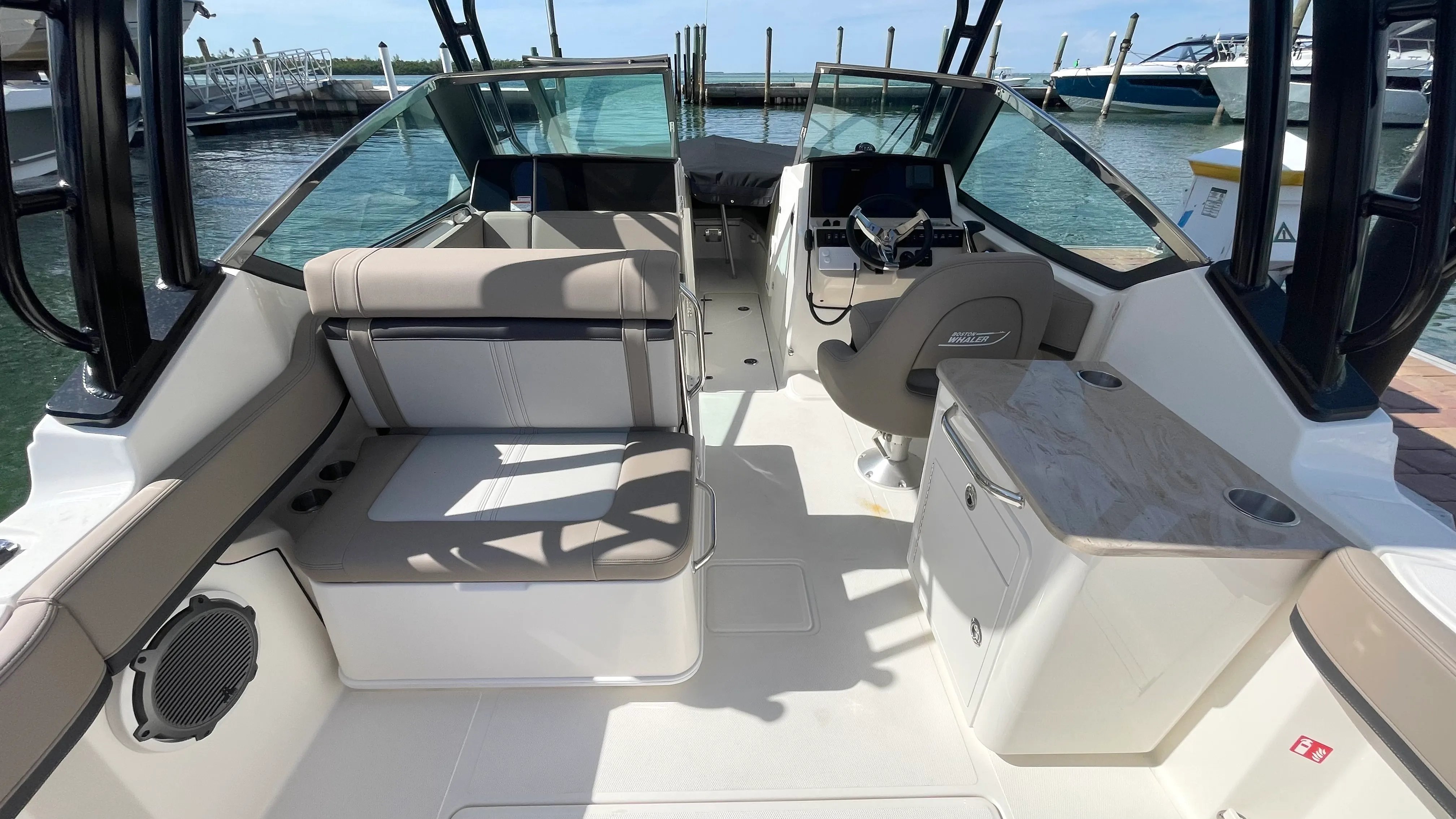 2026 Boston Whaler 240 Vantage Image Thumbnail #7