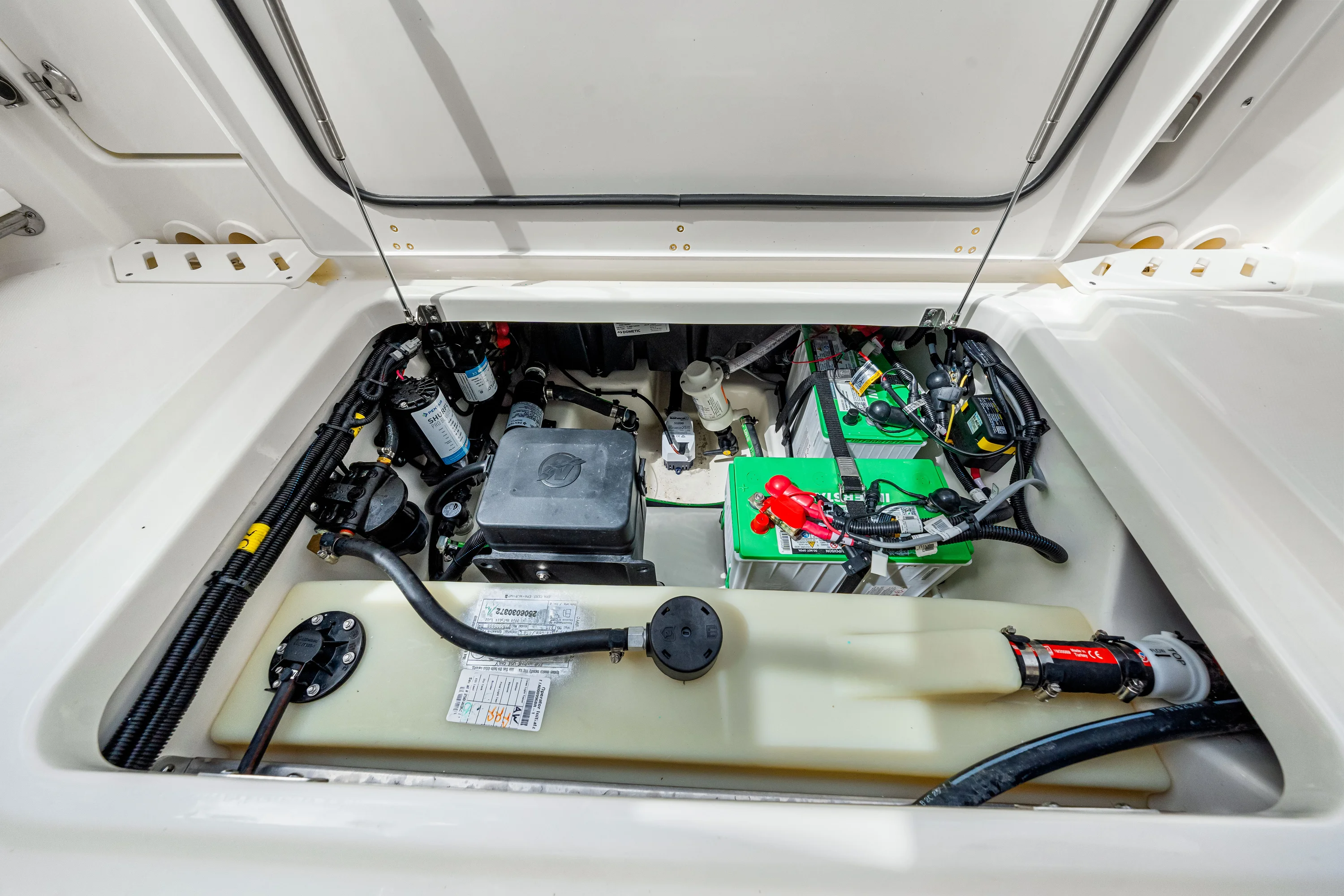 2026 Boston Whaler 240 Vantage Image Thumbnail #37