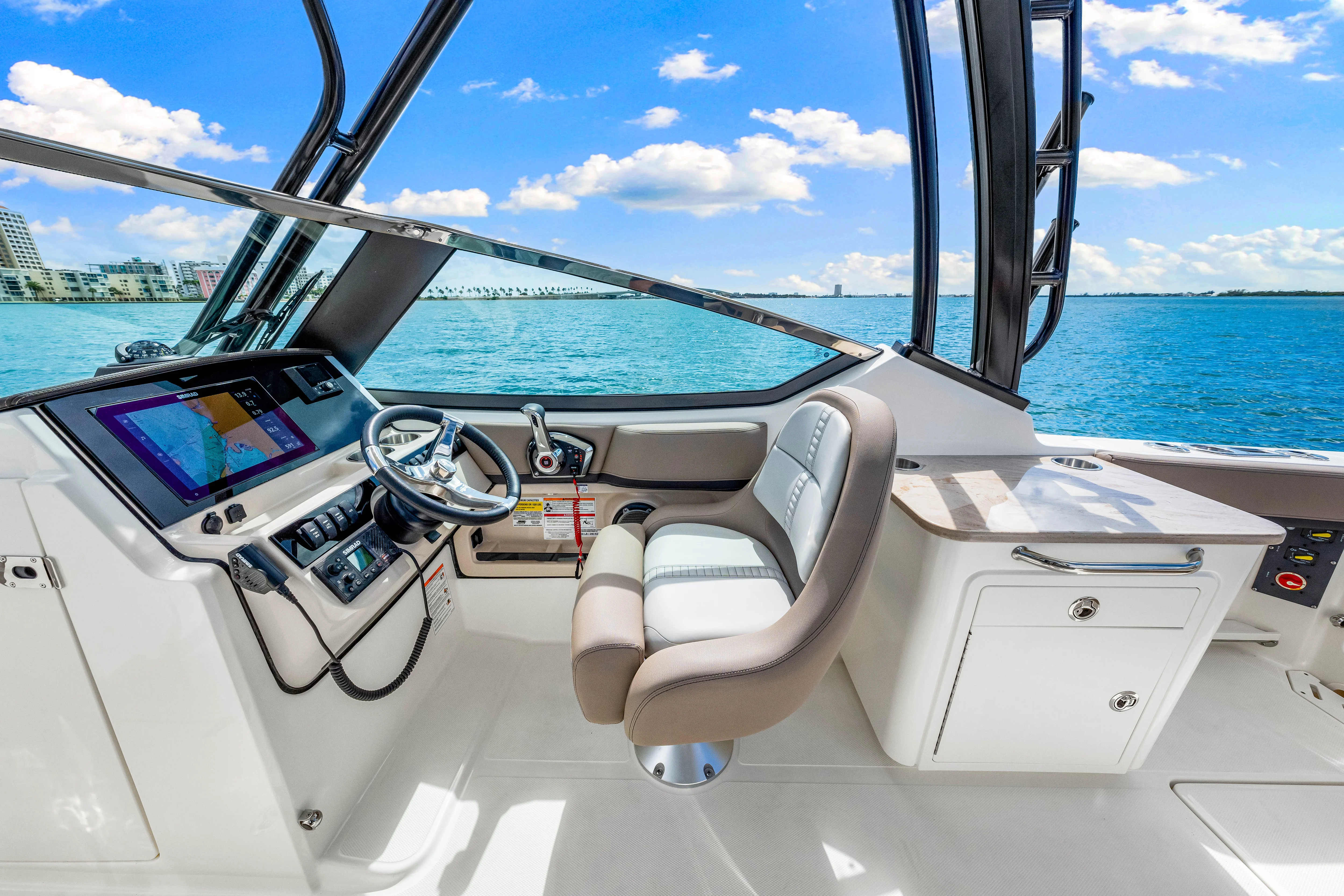 2026 Boston Whaler 240 Vantage Image Thumbnail #26