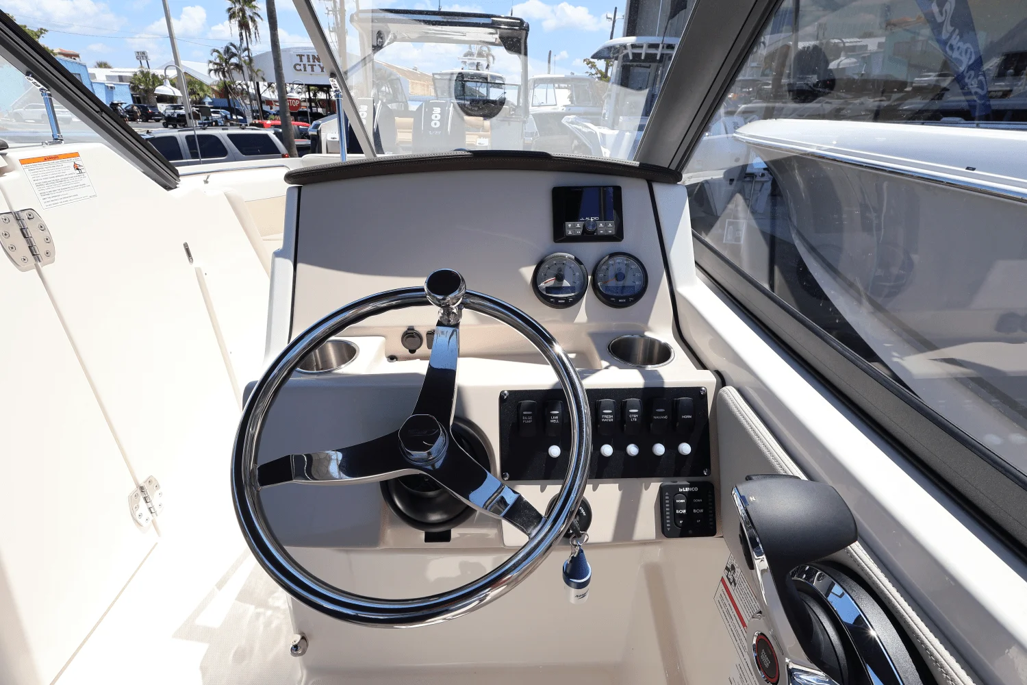 2025 Boston Whaler 210 Vantage Image Thumbnail #31