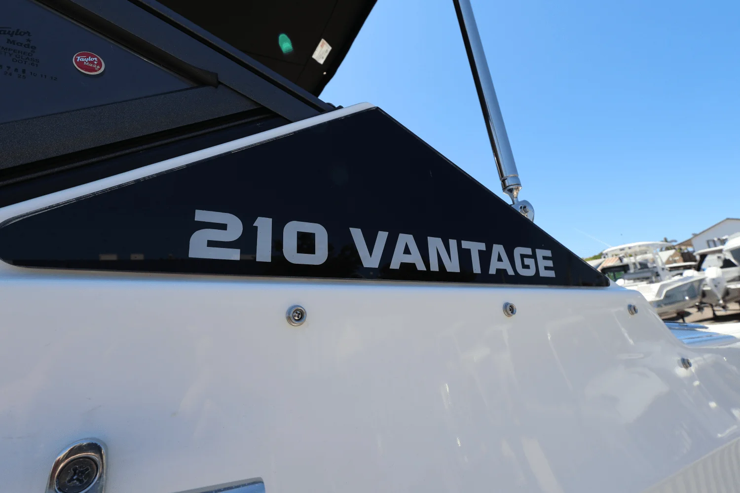 2025 Boston Whaler 210 Vantage Image Thumbnail #13