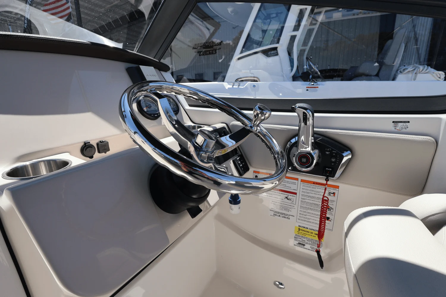 2025 Boston Whaler 210 Vantage Image Thumbnail #33