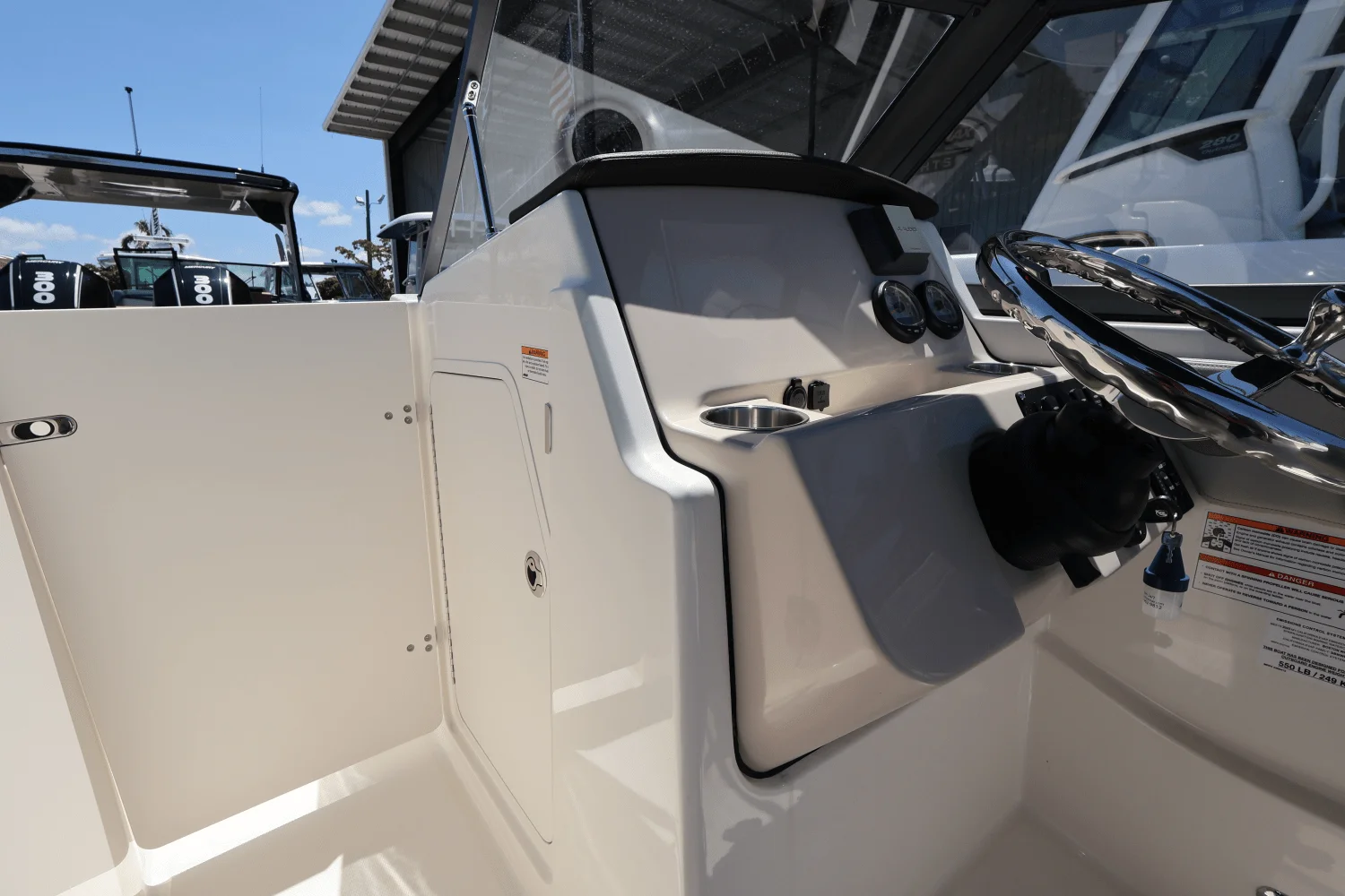 2025 Boston Whaler 210 Vantage Image Thumbnail #36