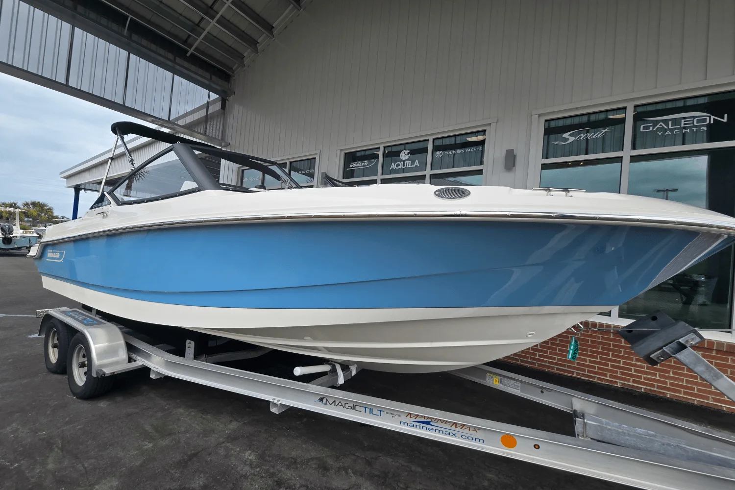 2025 Boston Whaler 210 Vantage Image Thumbnail #25