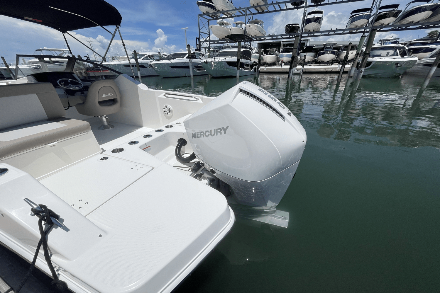 2025 Boston Whaler 210 Vantage Image Thumbnail #31