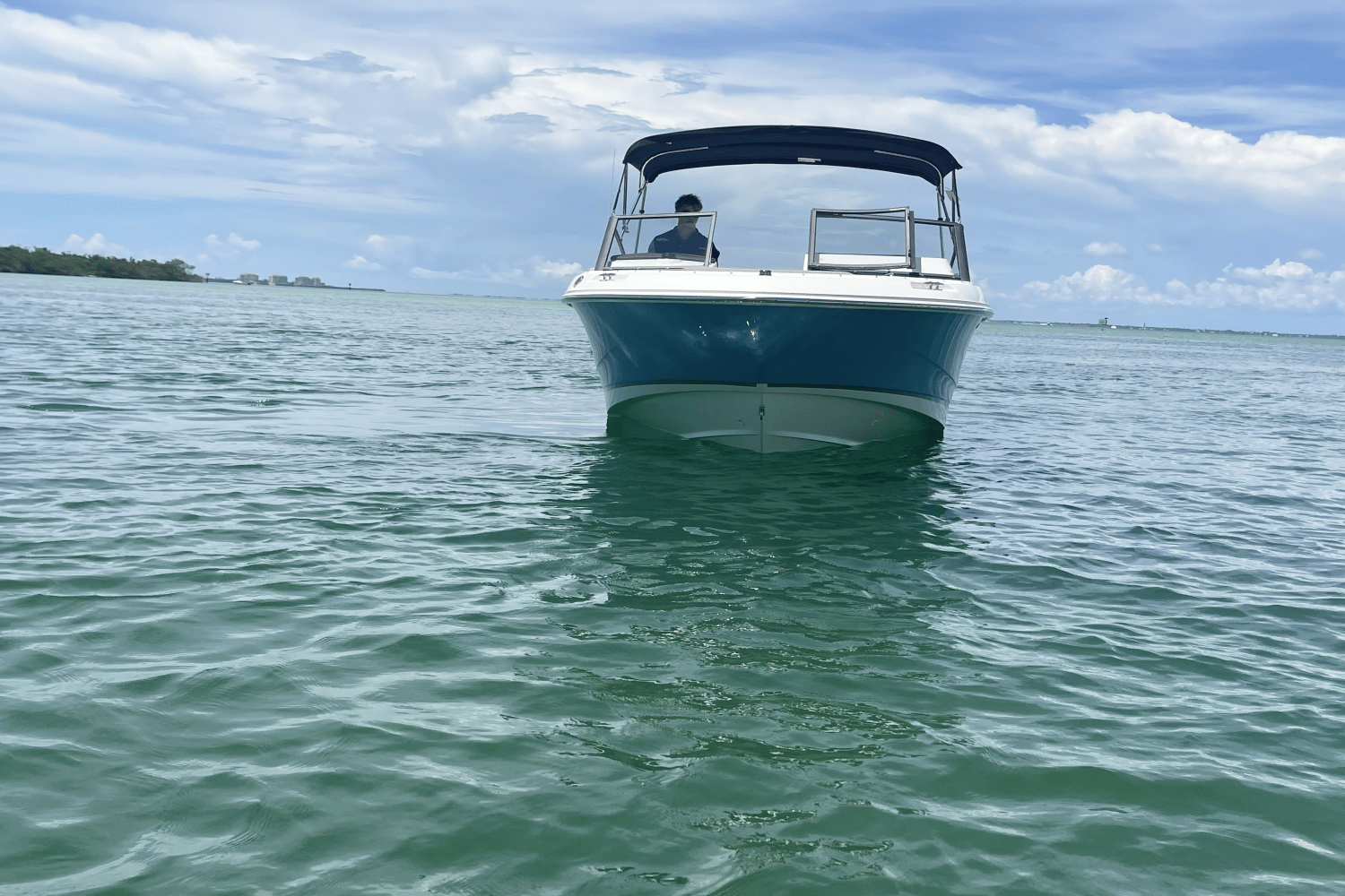 2025 Boston Whaler 210 Vantage Image Thumbnail #12