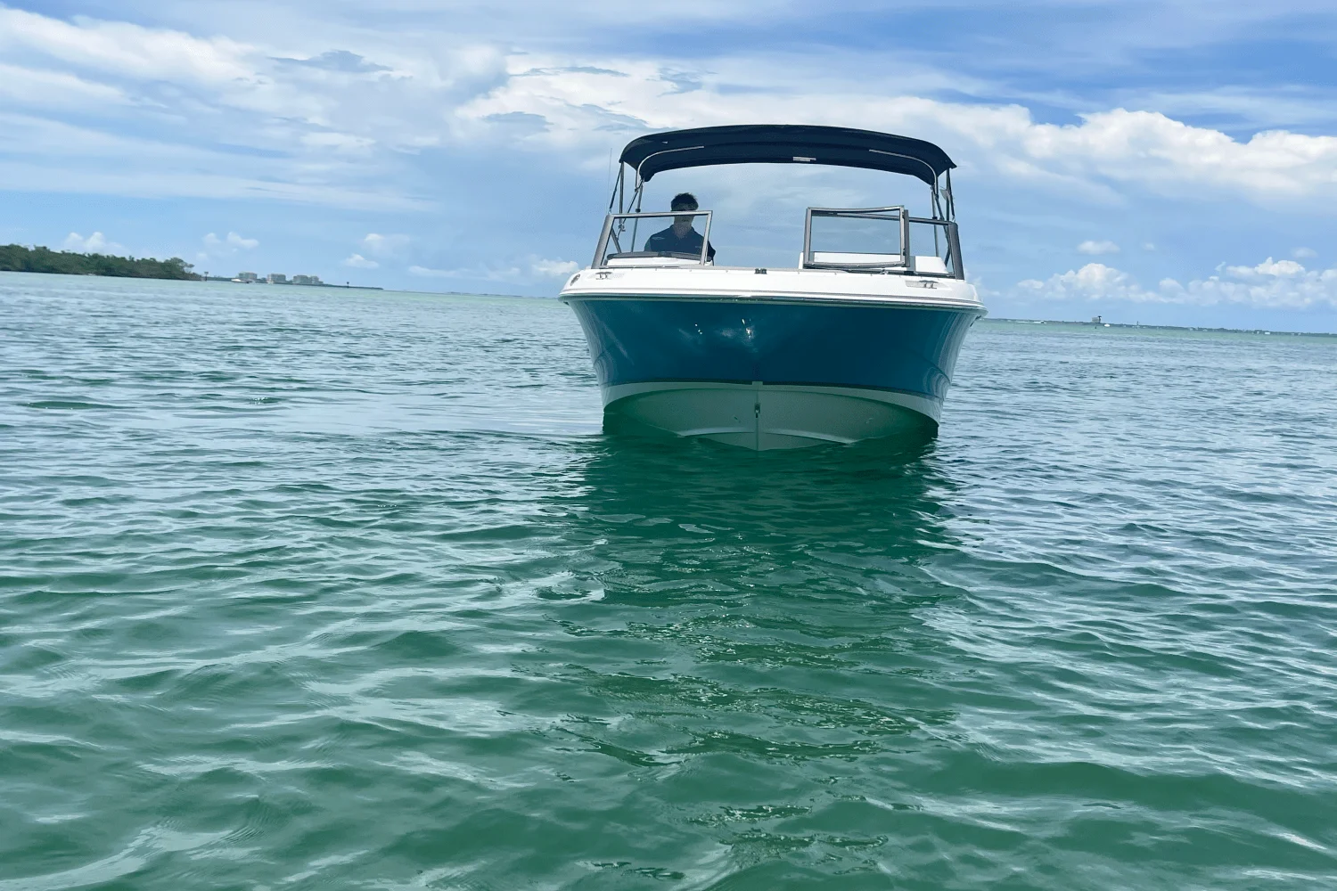 2025 Boston Whaler 210 Vantage Image Thumbnail #12