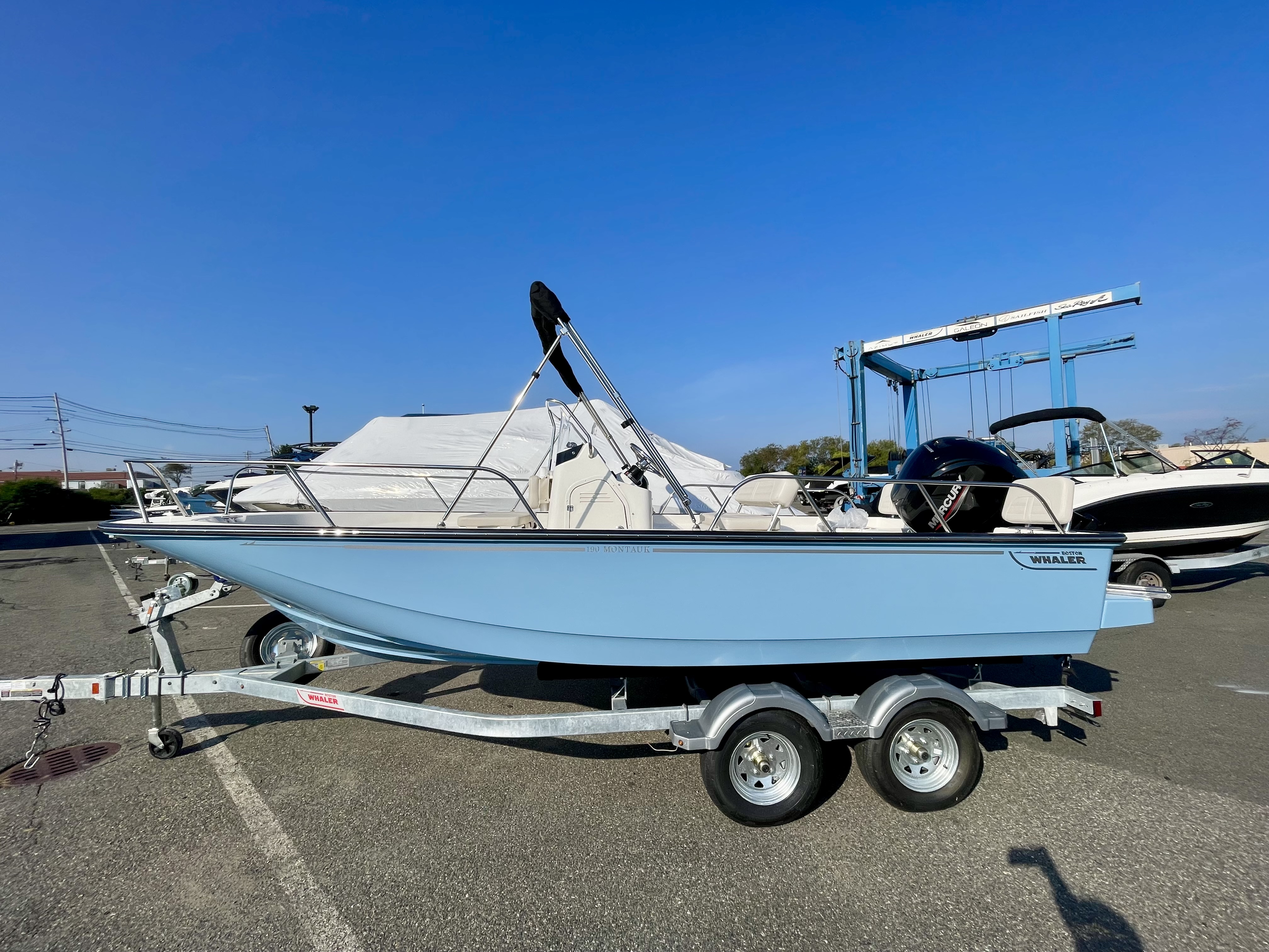 2026 Boston Whaler 190 Montauk Image Thumbnail #0