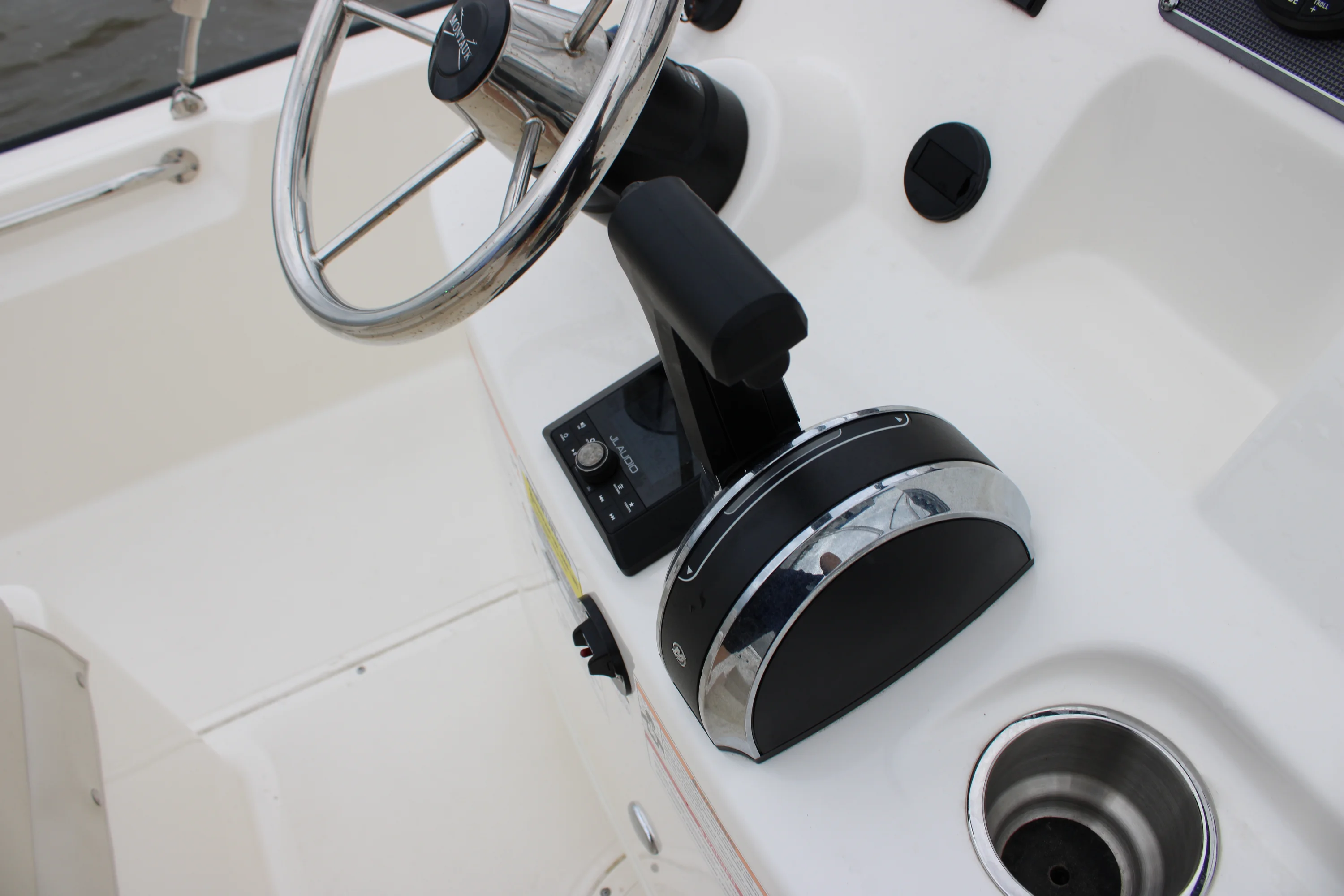 2026 Boston Whaler 190 Montauk Image Thumbnail #20