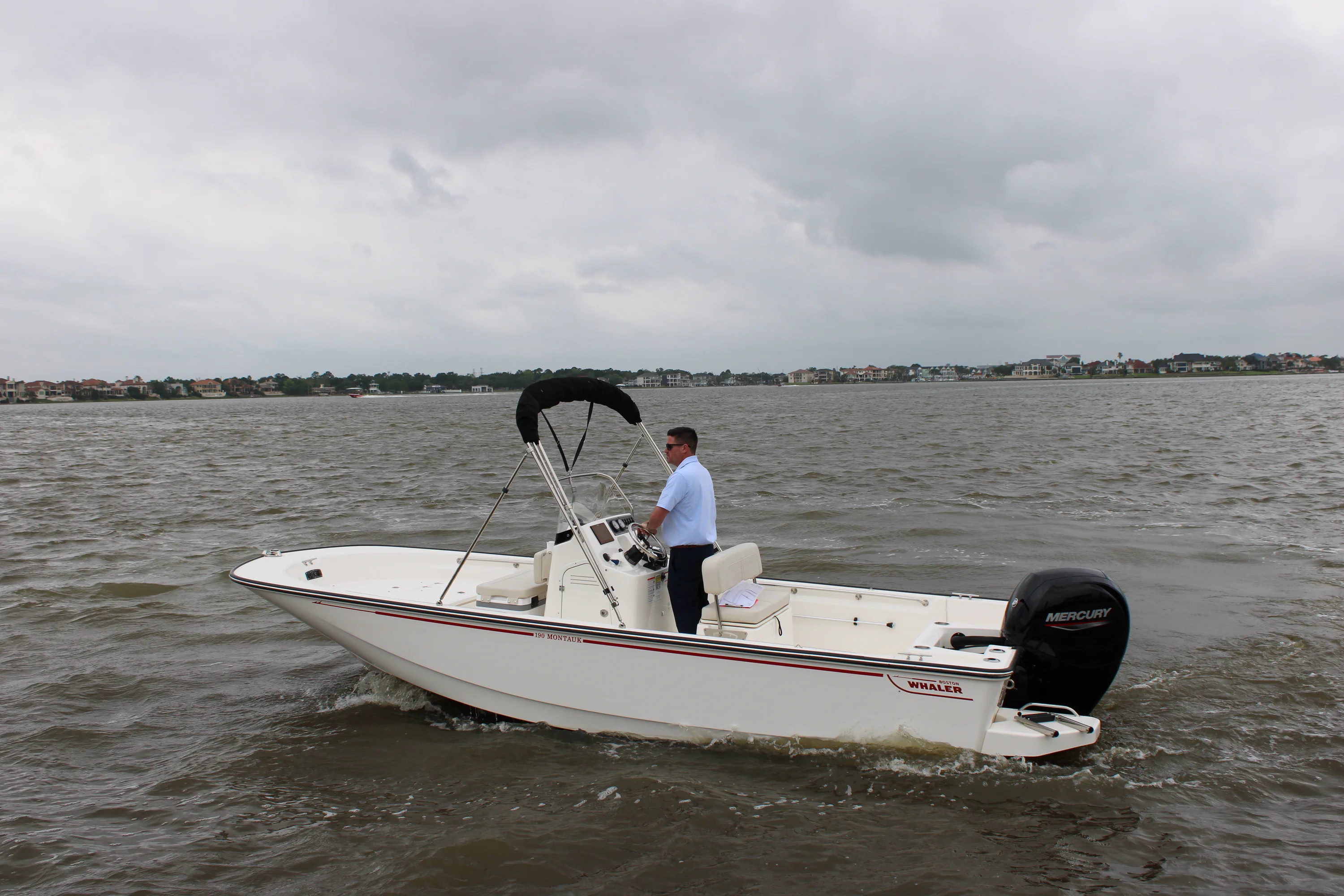 2026 Boston Whaler 190 Montauk Image Thumbnail #12