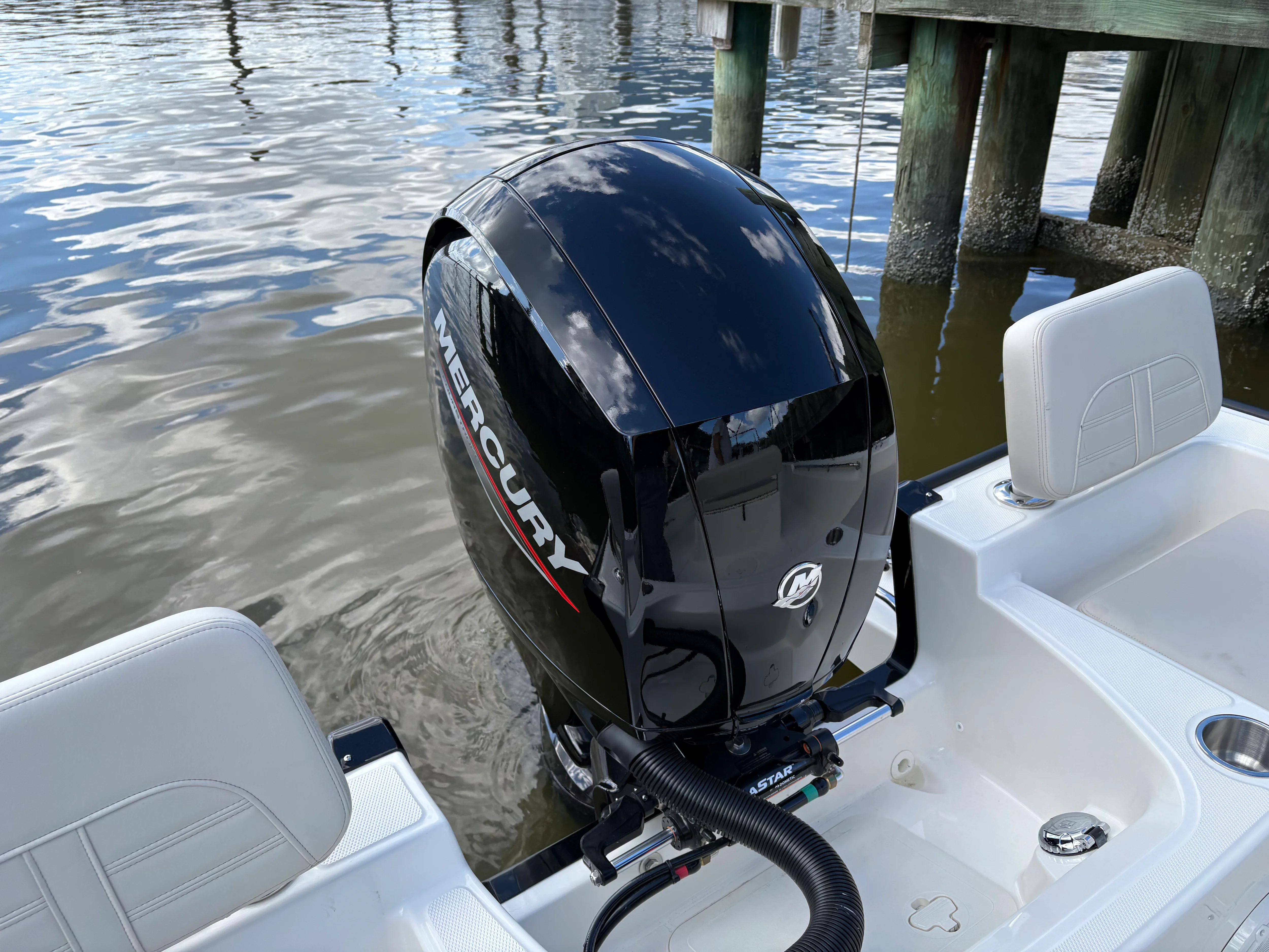 2026 Boston Whaler 190 Montauk Image Thumbnail #12