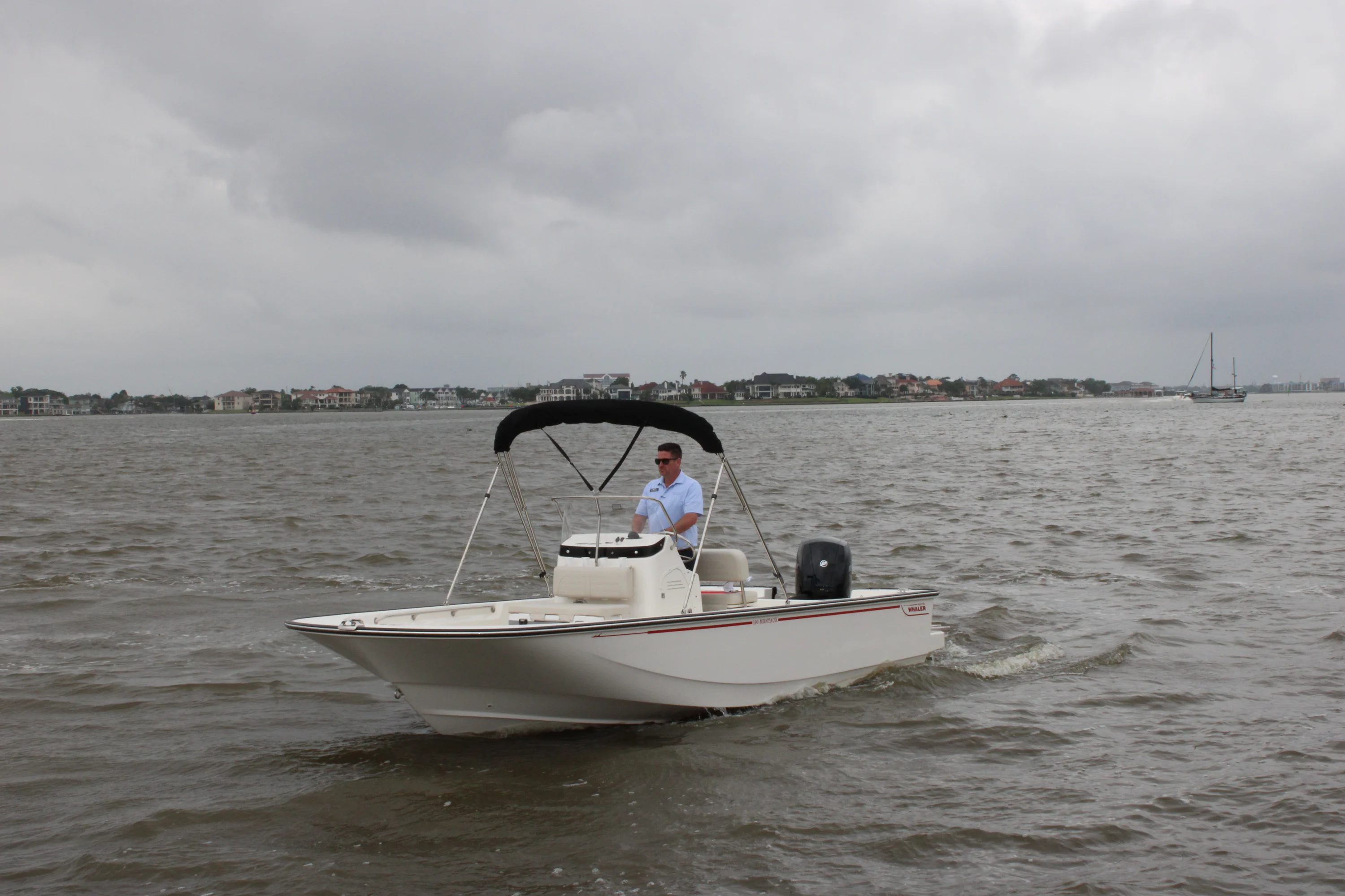 2026 Boston Whaler 190 Montauk Image Thumbnail #10