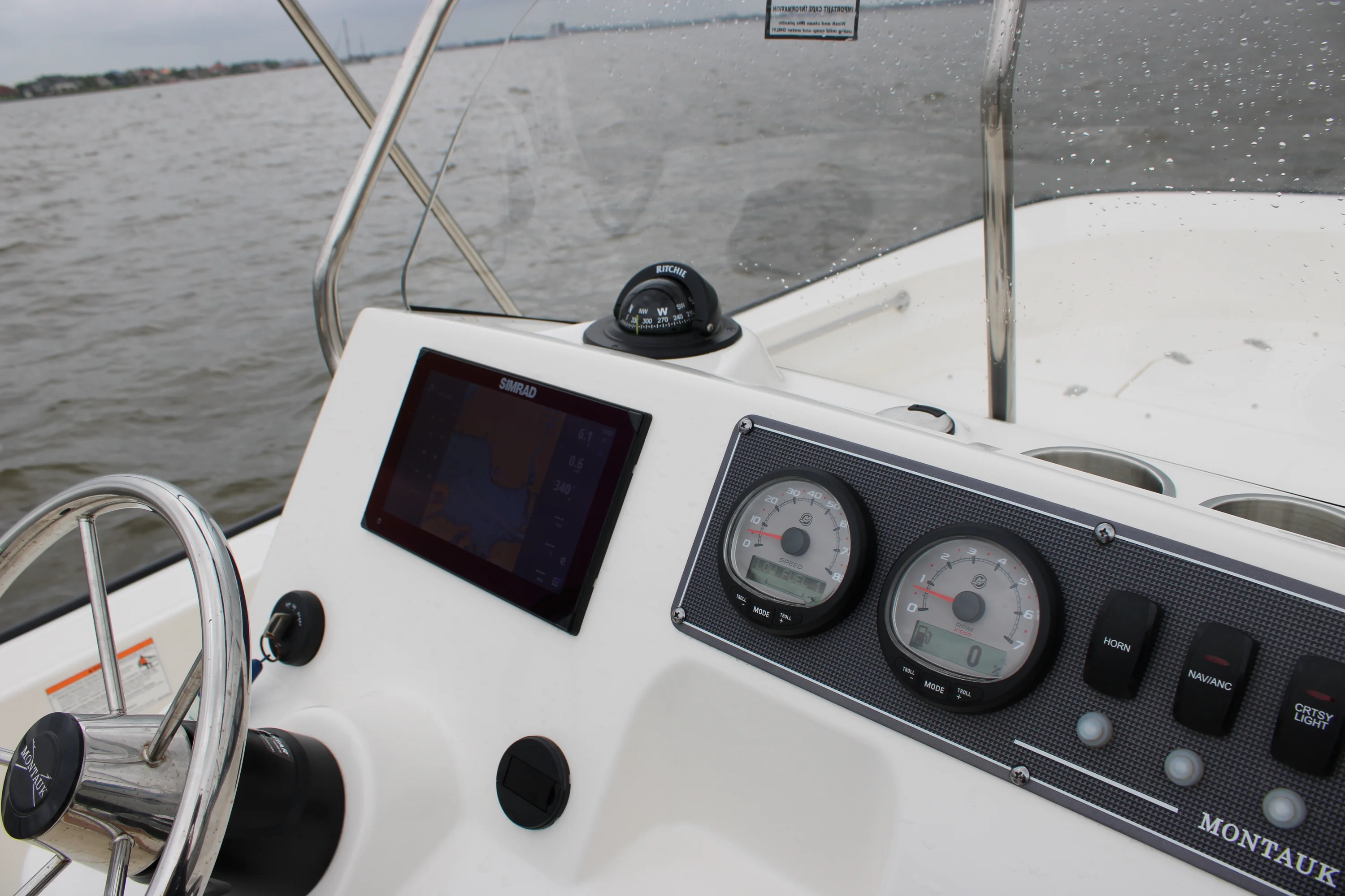 2026 Boston Whaler 190 Montauk Image Thumbnail #19