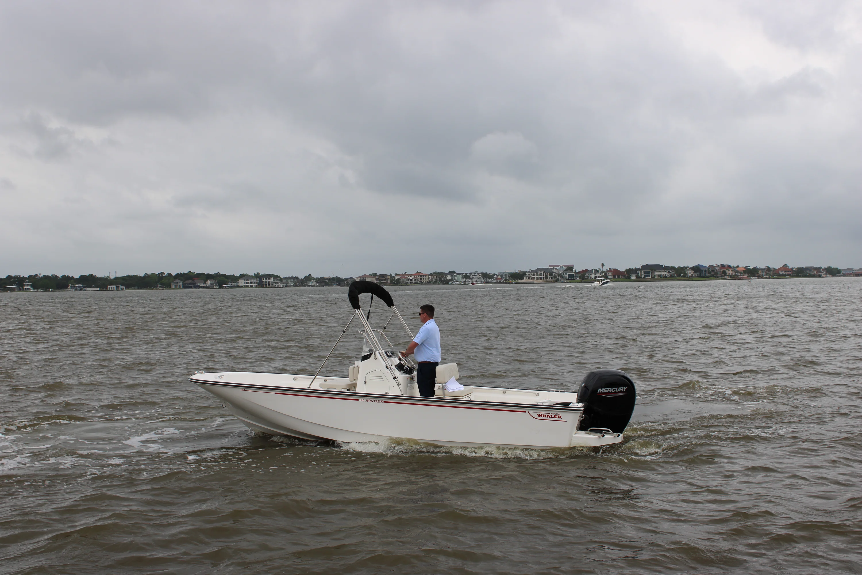 2026 Boston Whaler 190 Montauk Image Thumbnail #0