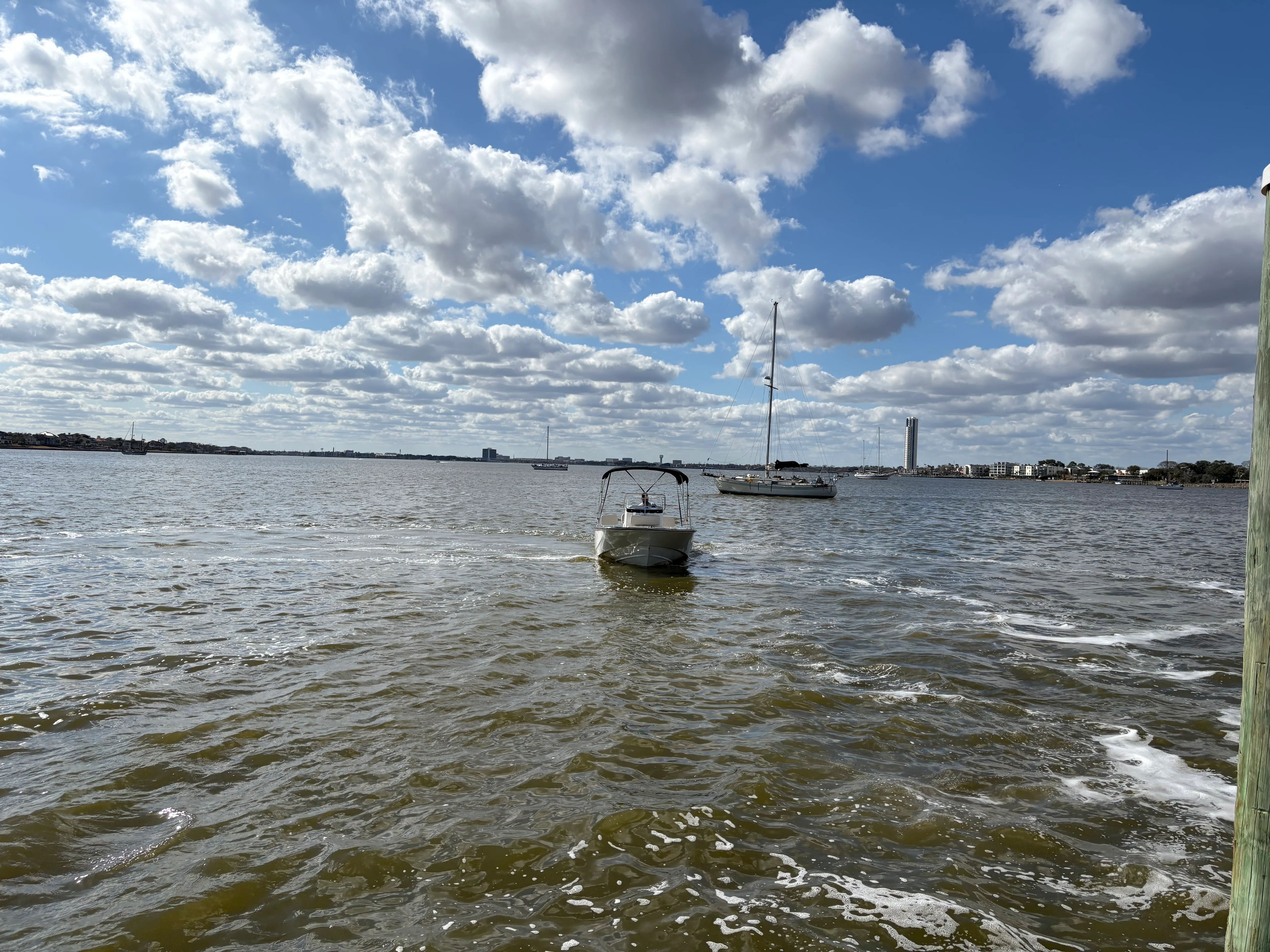 2026 Boston Whaler 190 Montauk Image Thumbnail #5