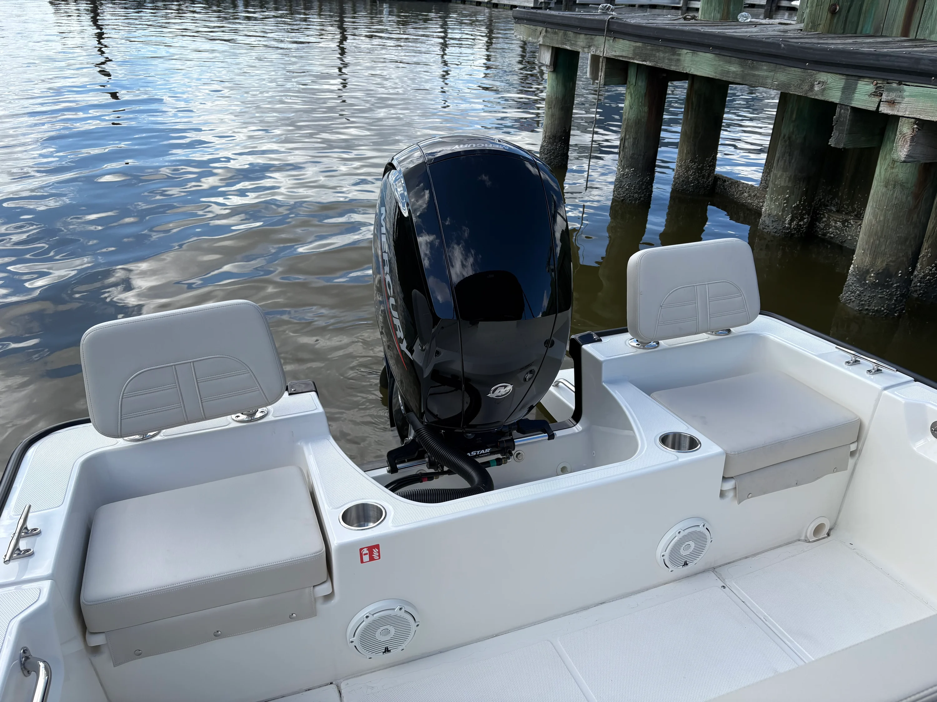 2026 Boston Whaler 190 Montauk Image Thumbnail #14