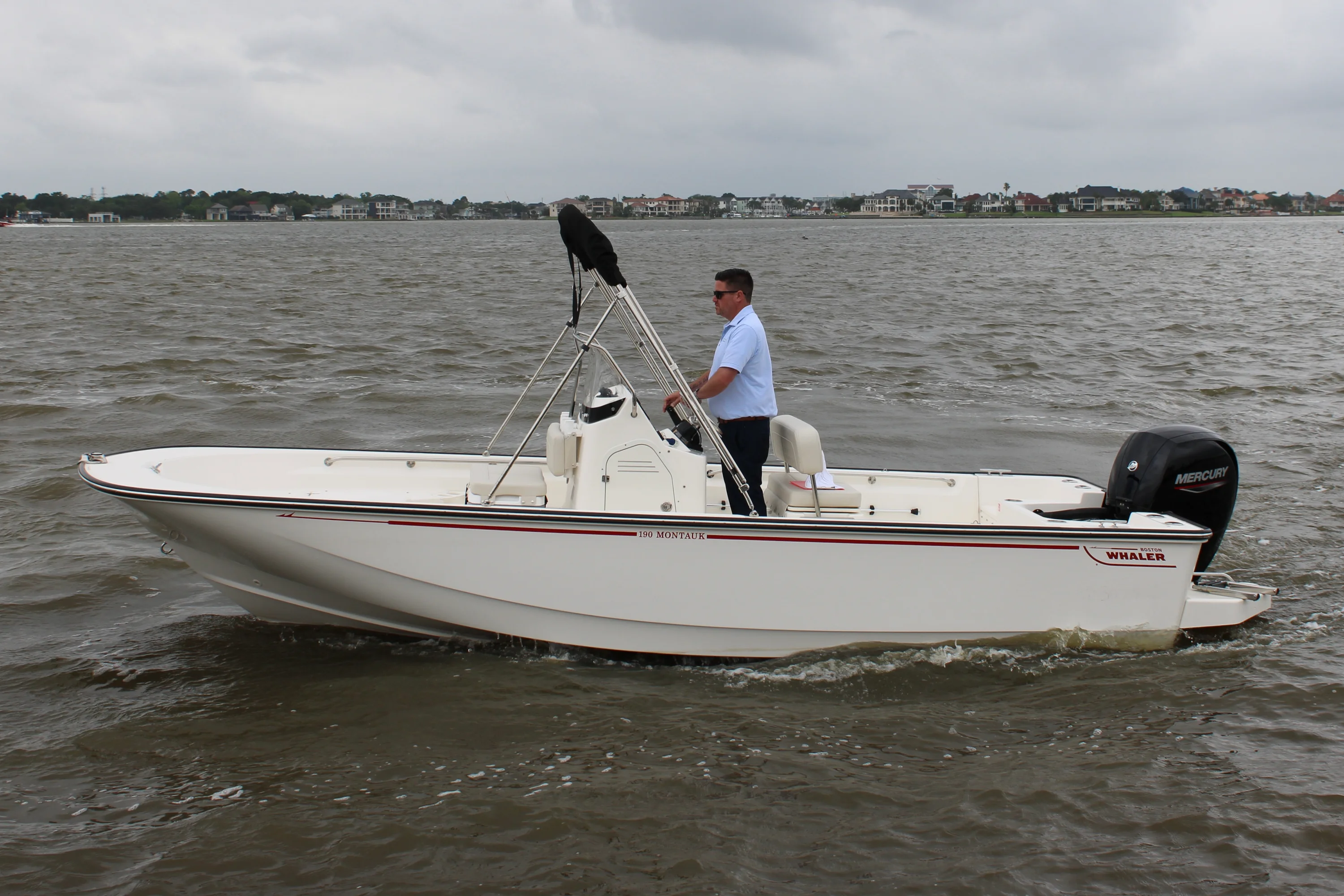 2026 Boston Whaler 190 Montauk Image Thumbnail #10