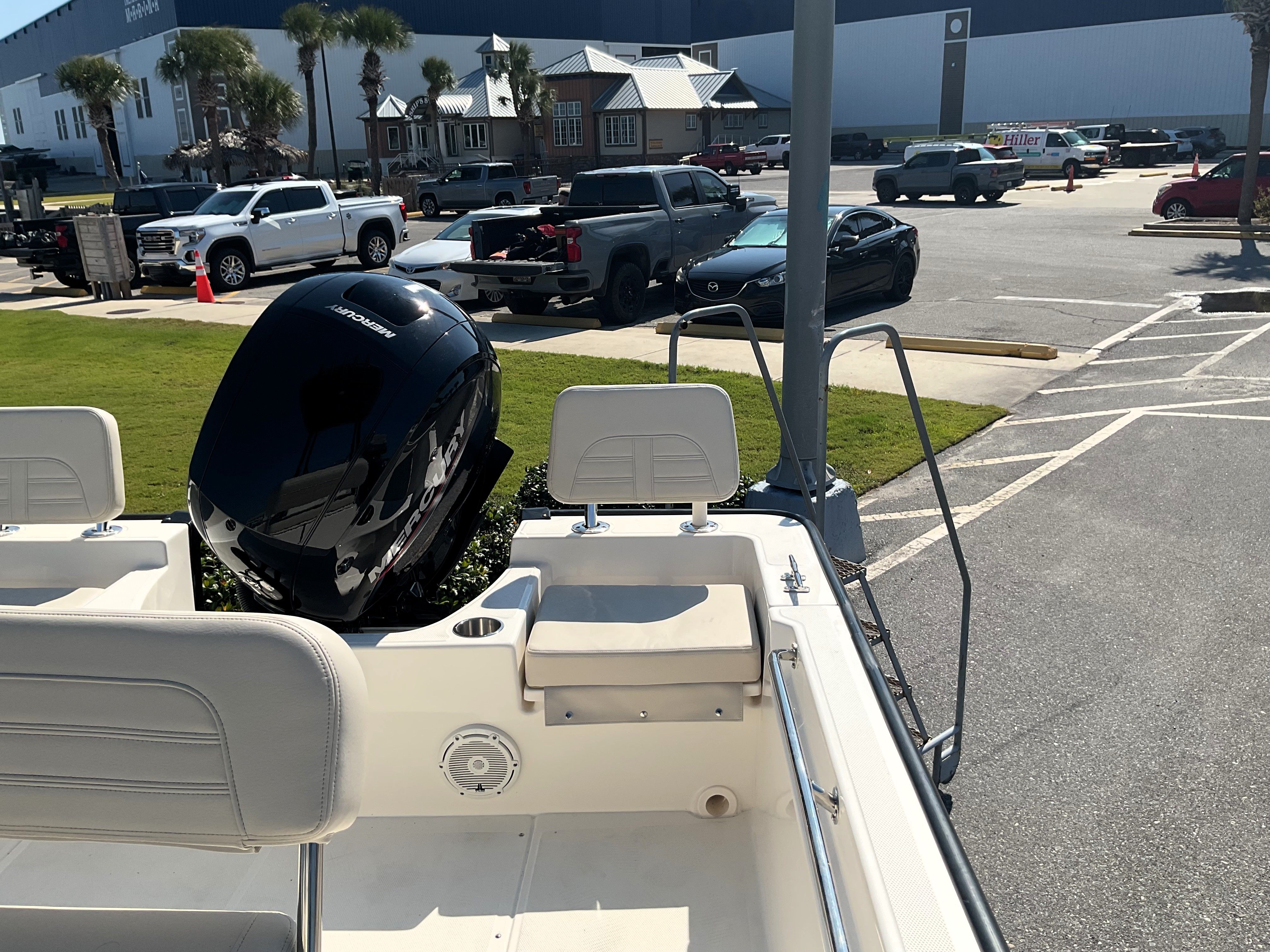 2026 Boston Whaler 190 Montauk Image Thumbnail #17