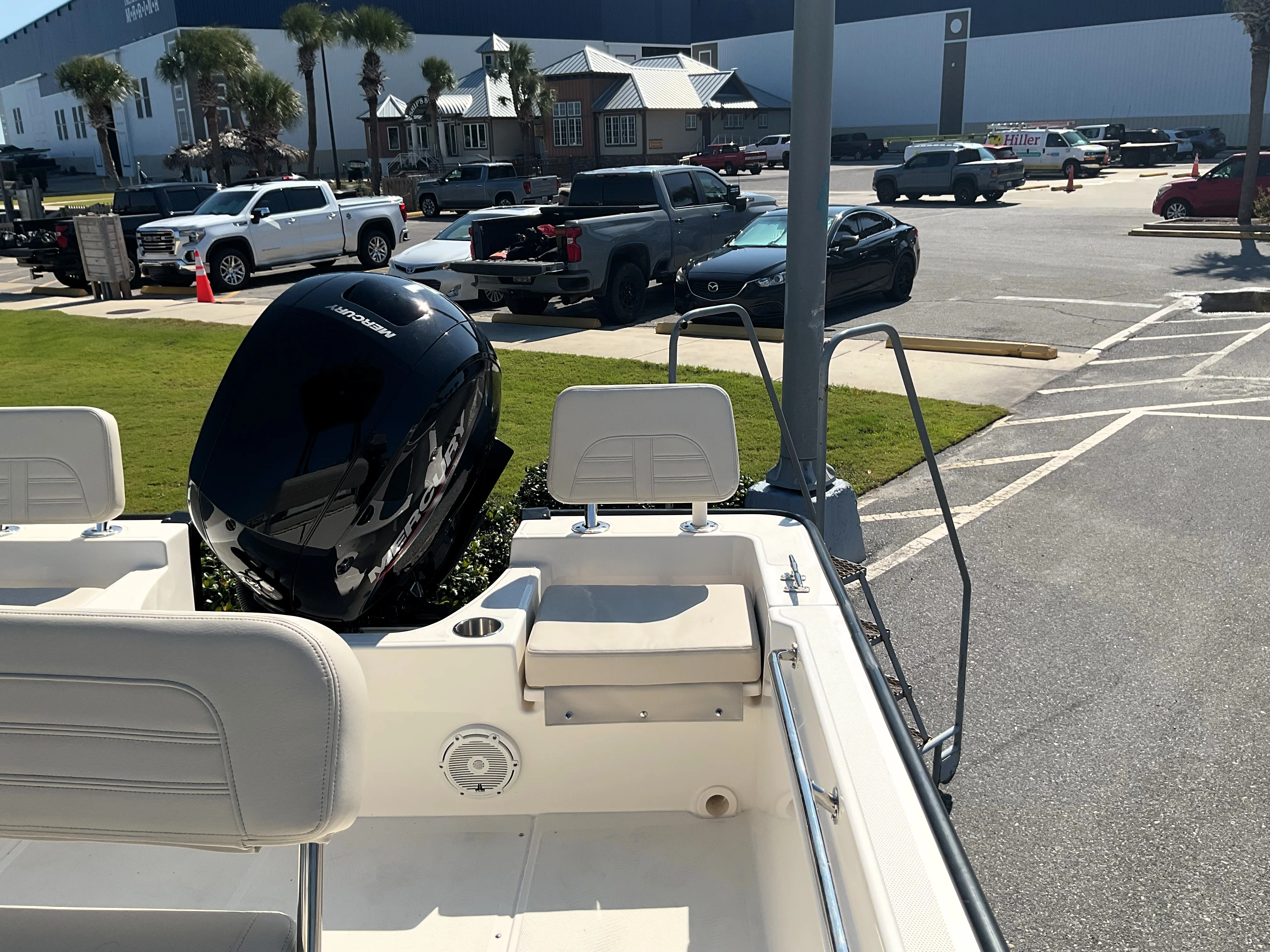 2026 Boston Whaler 190 Montauk Image Thumbnail #17