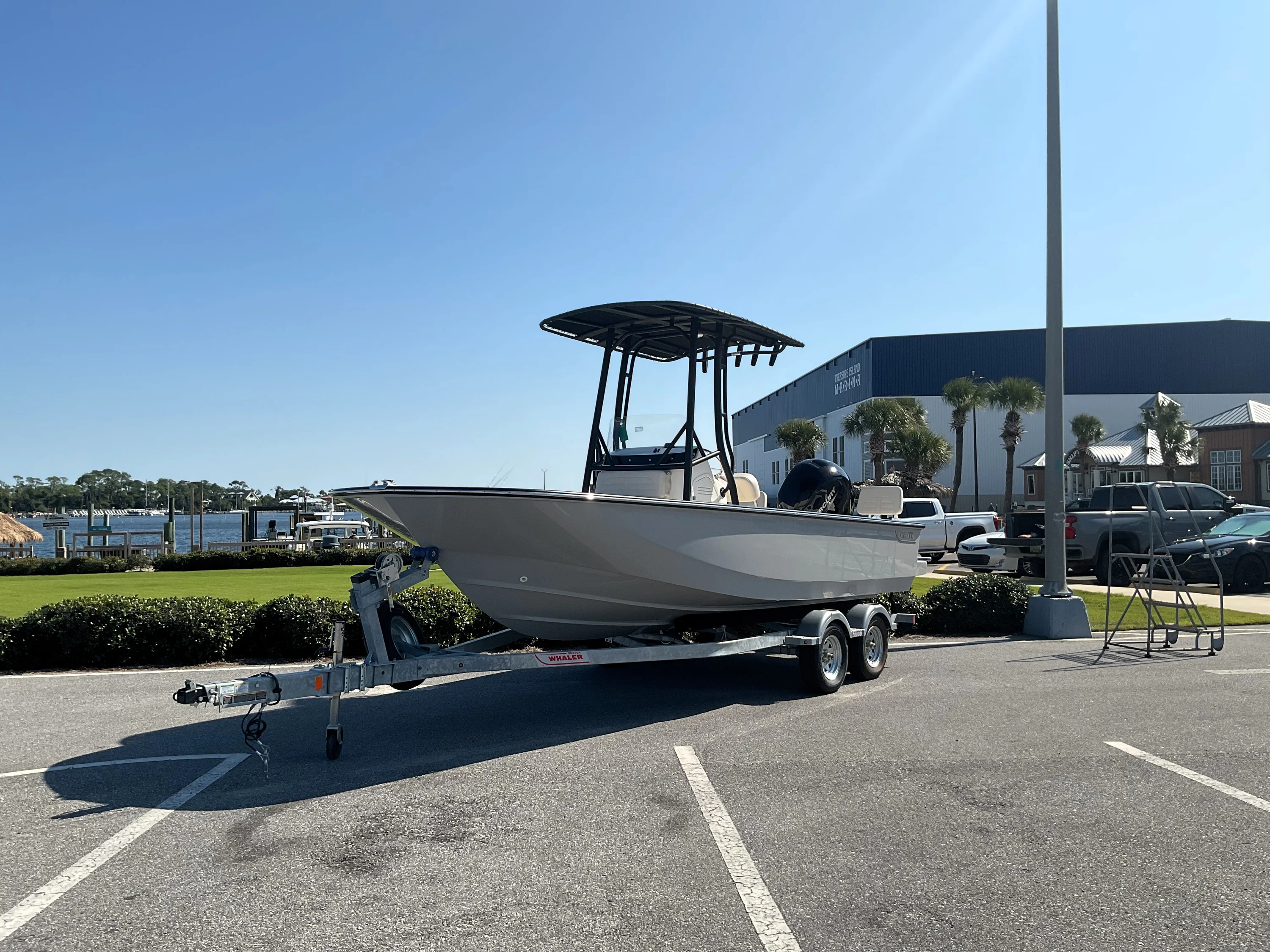 2026 Boston Whaler 190 Montauk Image Thumbnail #5